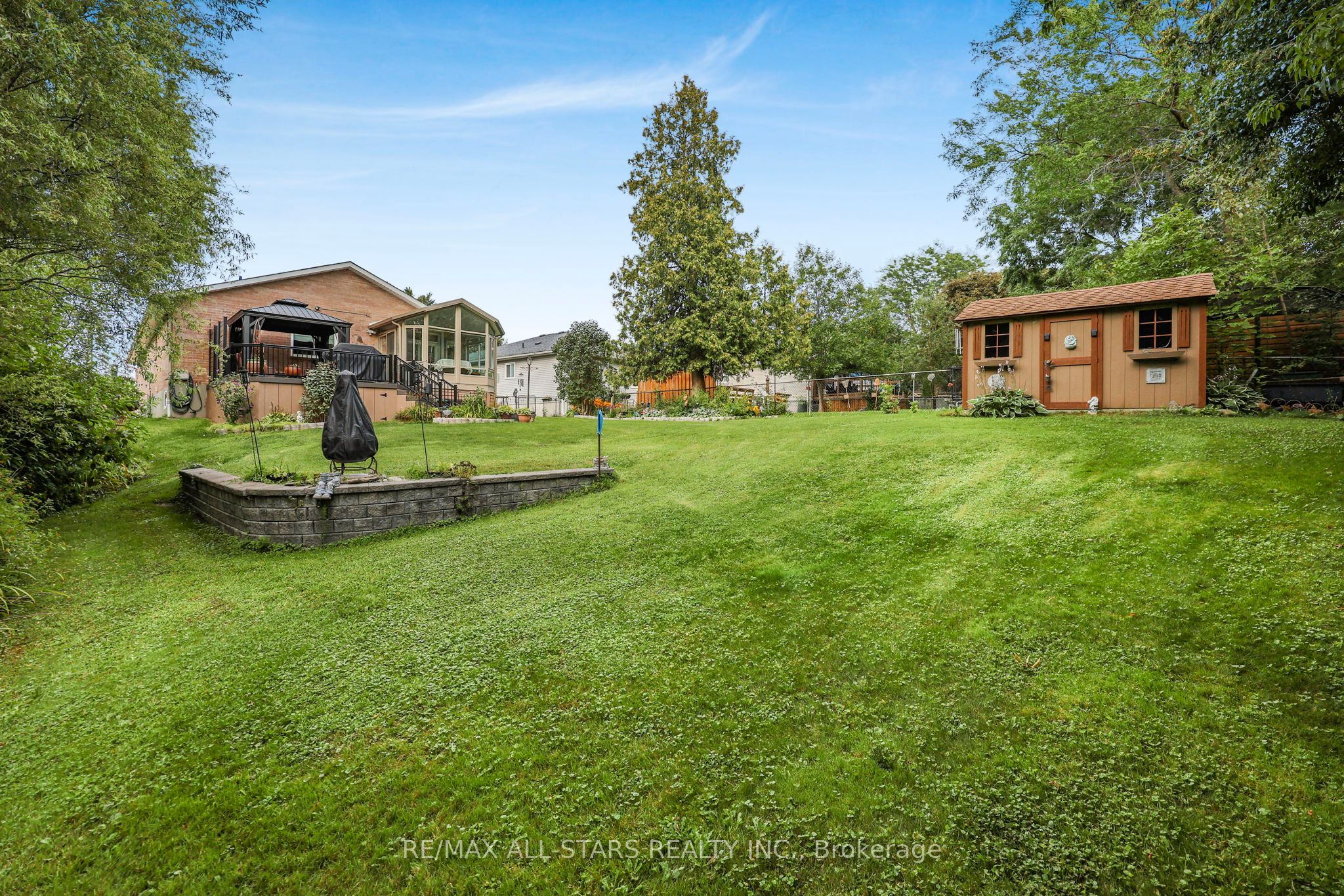 117 Riverglen Drive Property Photo 6