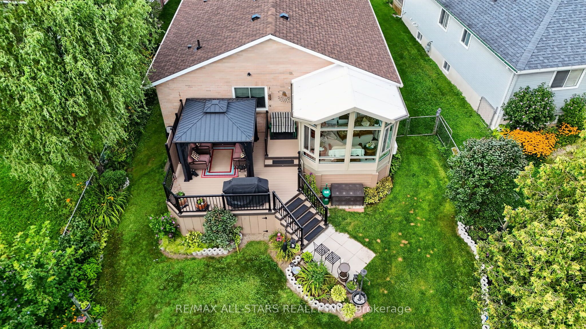 117 Riverglen Drive Property Photo 8