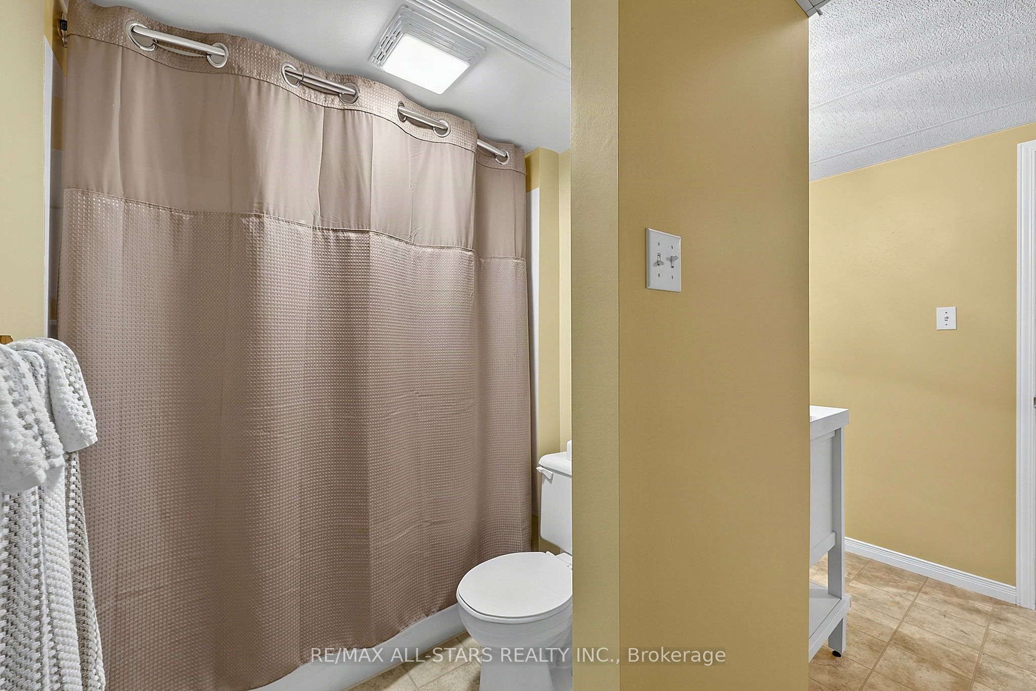 117 Riverglen Drive Property Photo 31