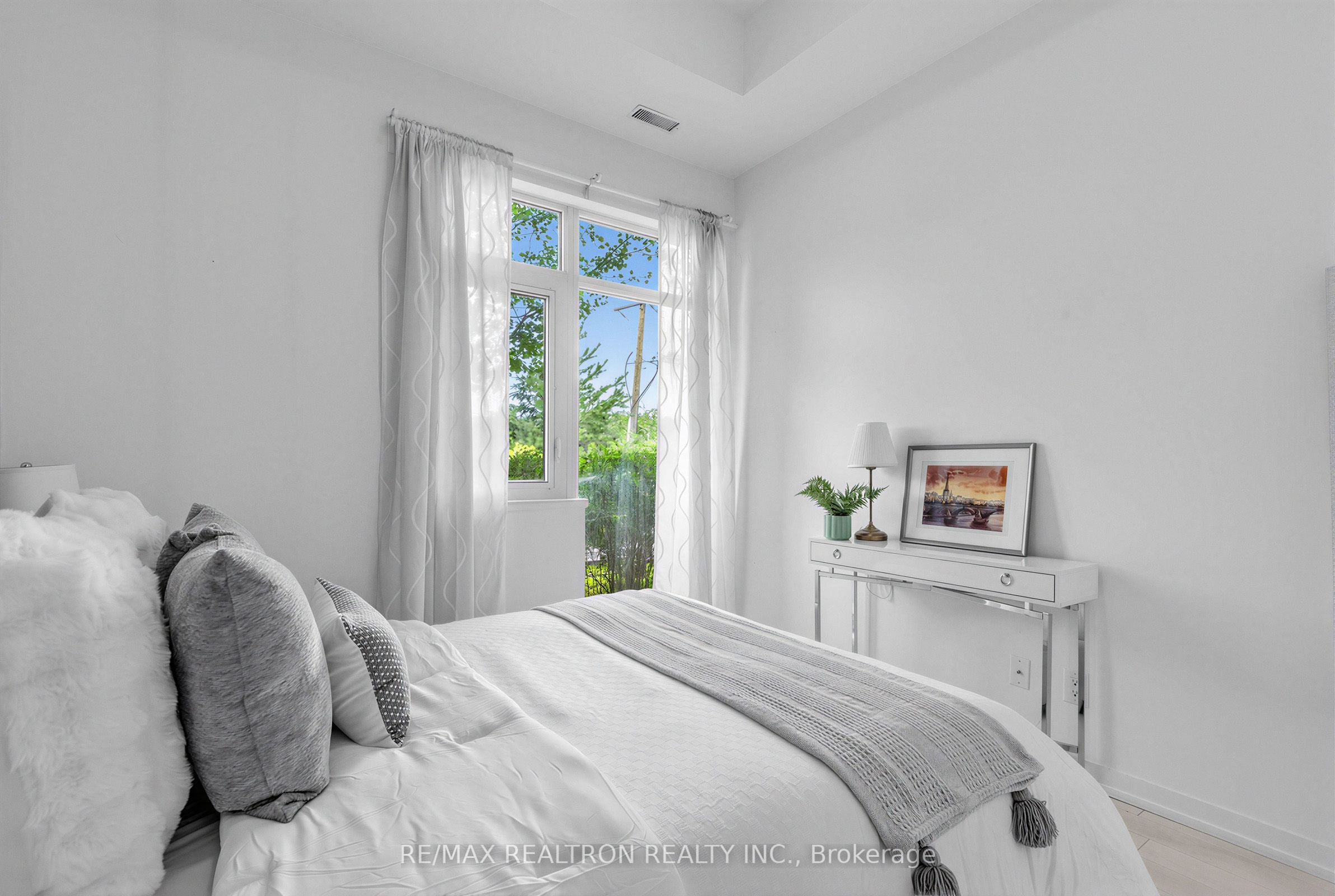 233 Broward Way 8 Property Photo 23