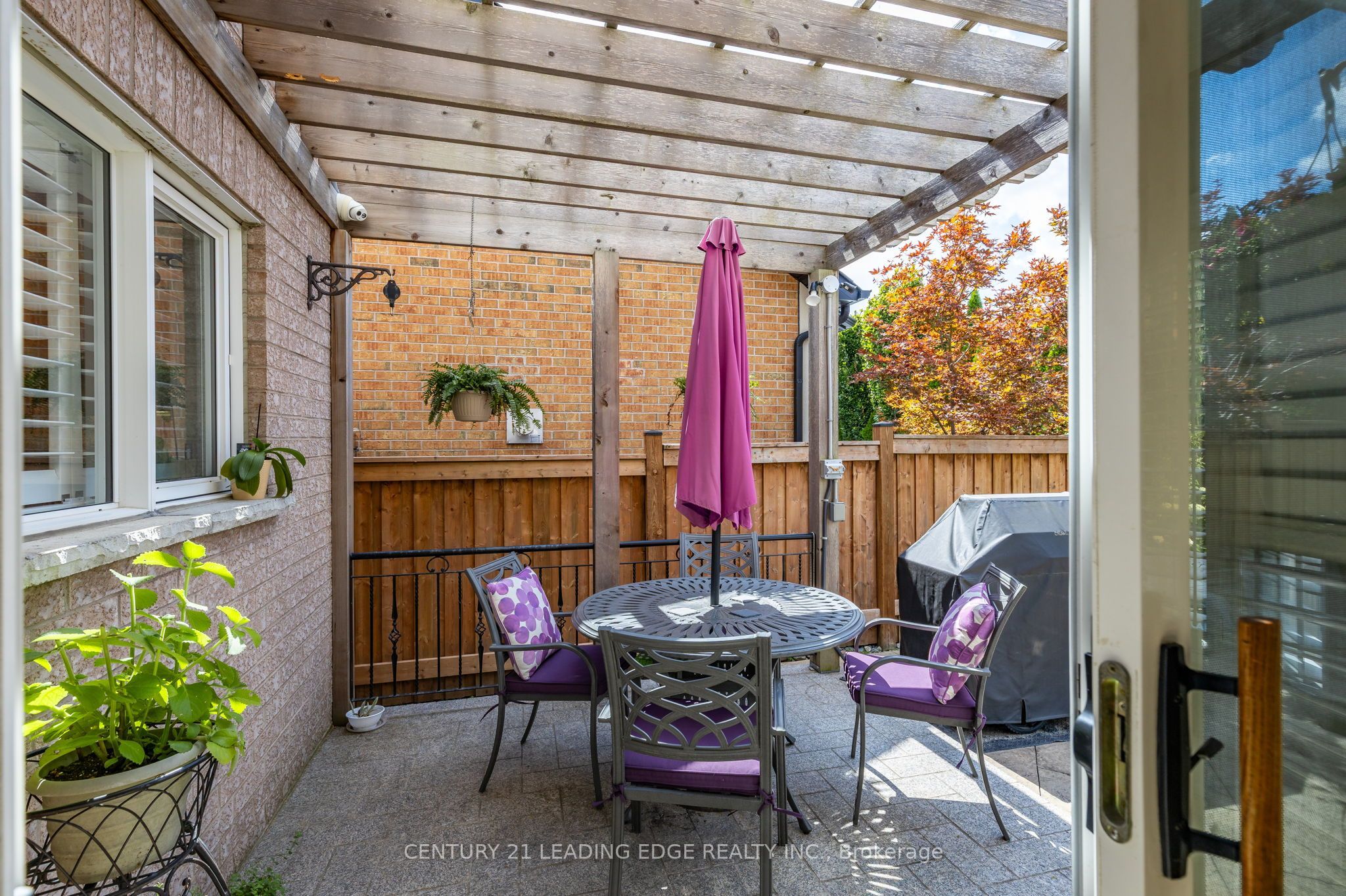 40 Arista Gate Property Photo 36