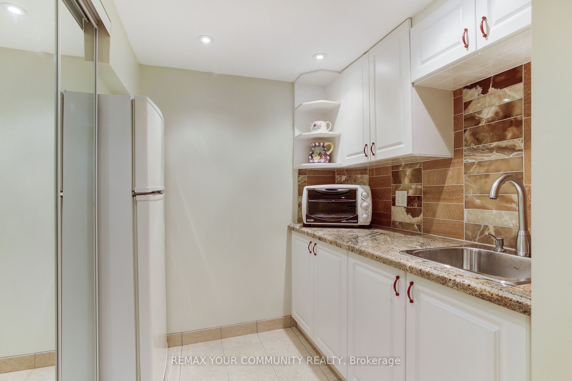 8 Plaisance Road Basement Property Photo 6