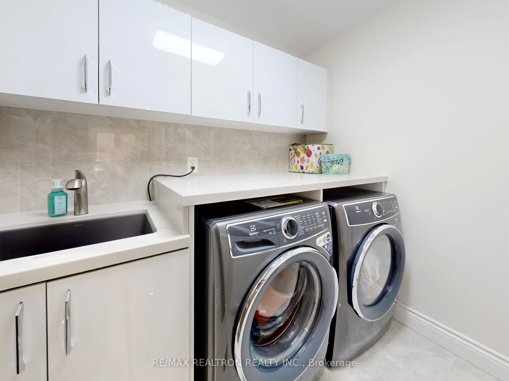 115 Bentoak Crescent Property Photo 14