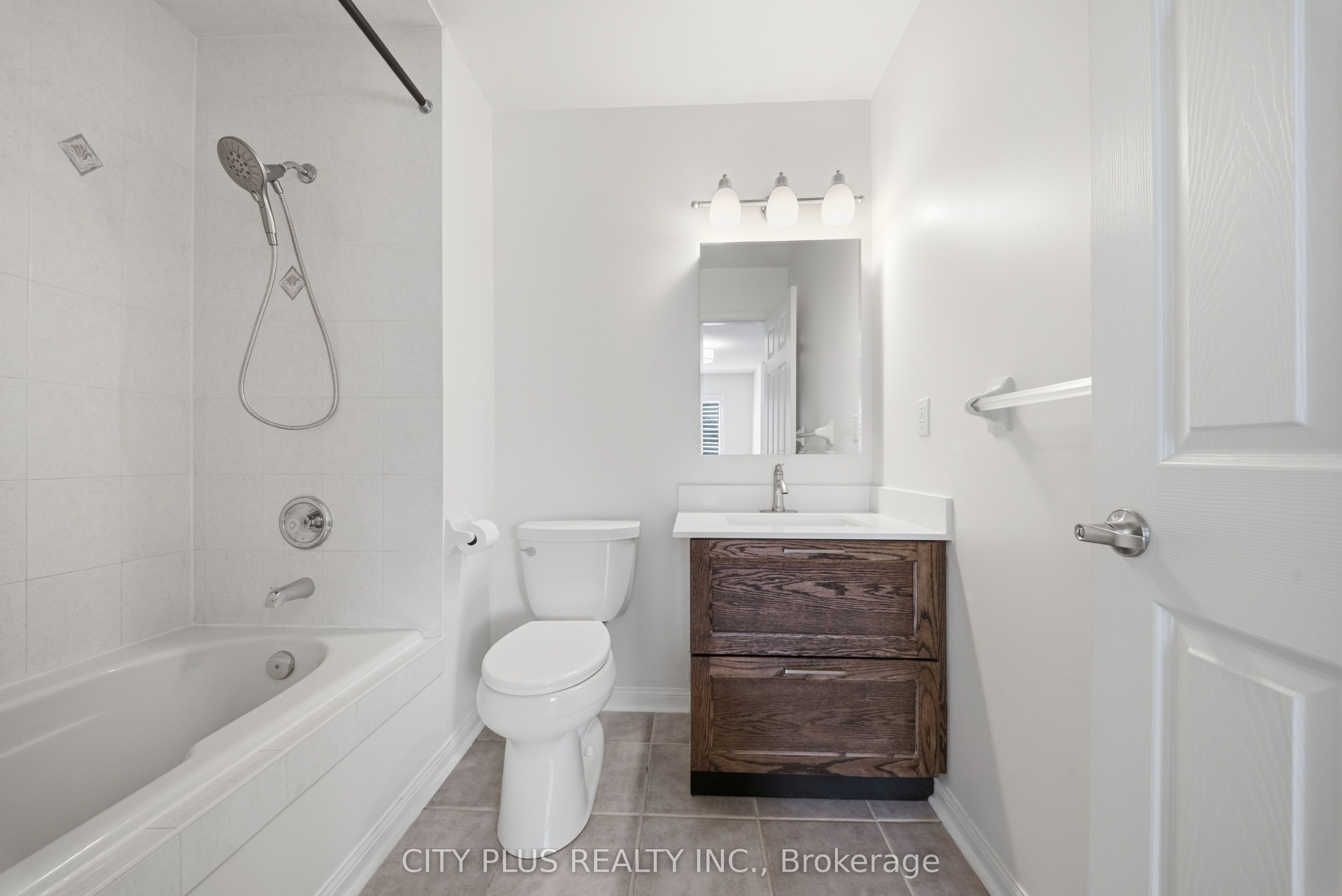 21 St. Moritz Way 3a Property Photo 10