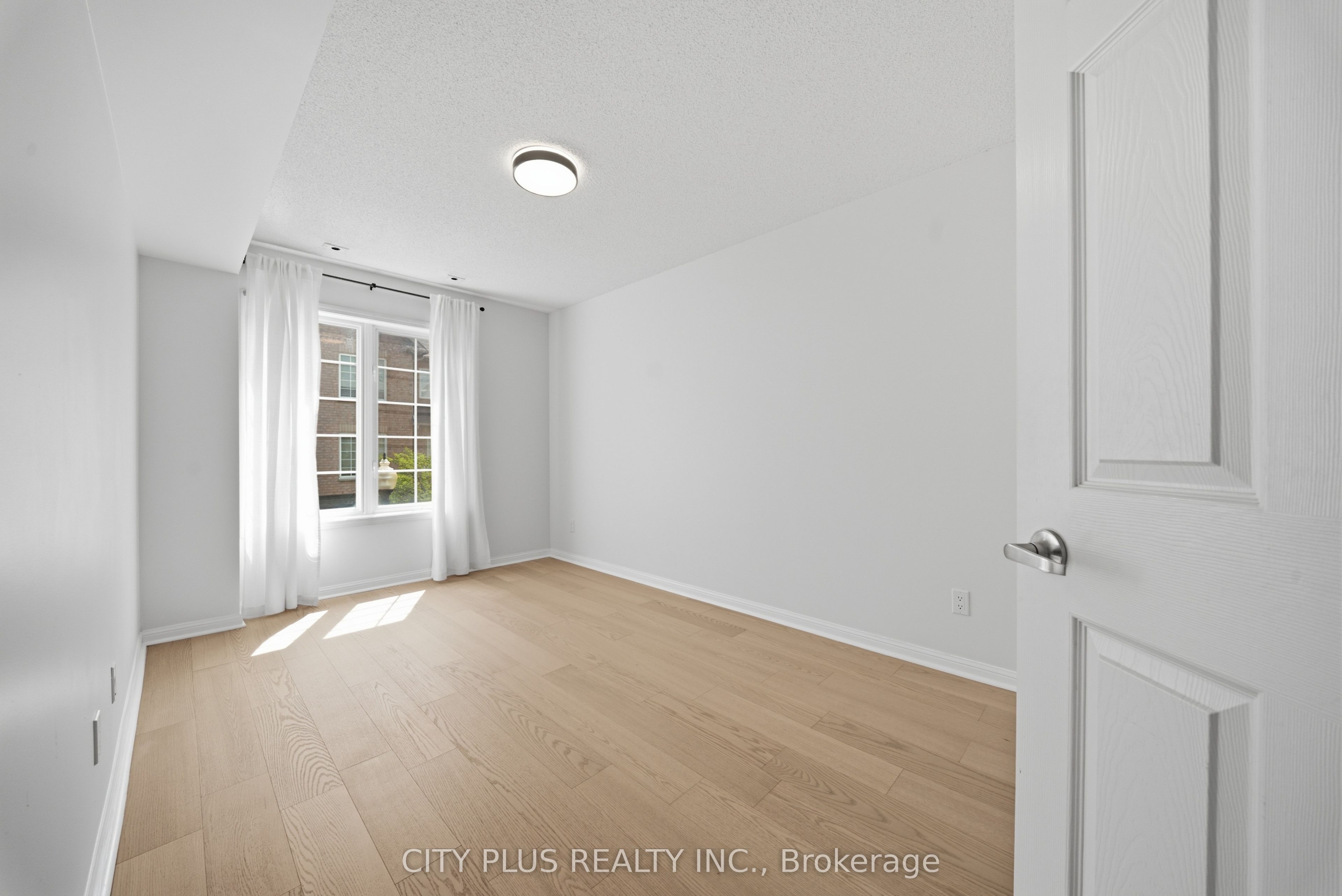 21 St. Moritz Way 3a Property Photo 14
