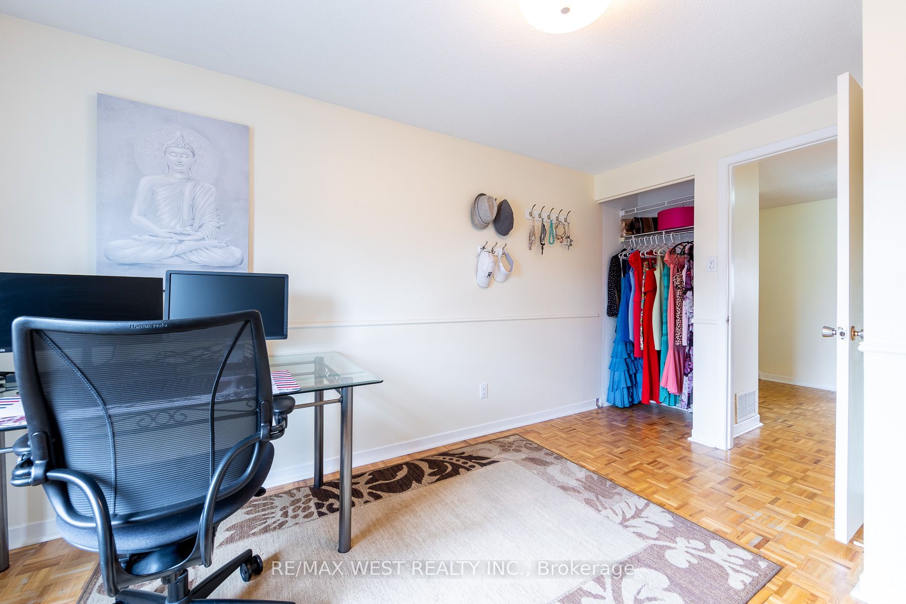 20 Sanderson Crescent Property Photo 22