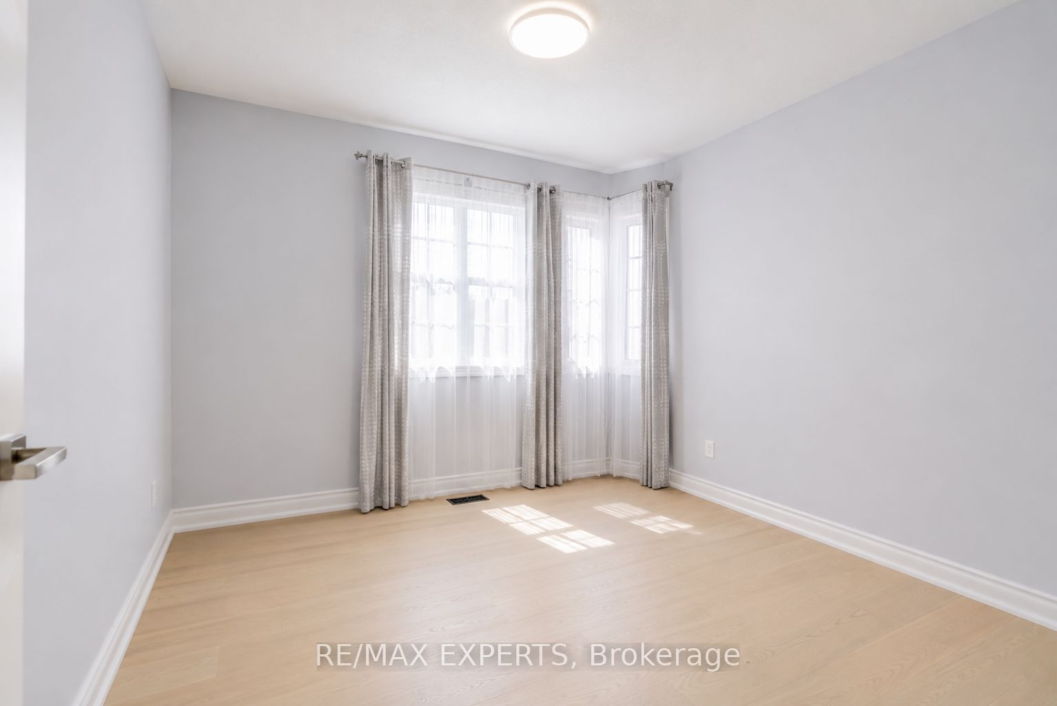 45 Naughton Drive Property Photo 26