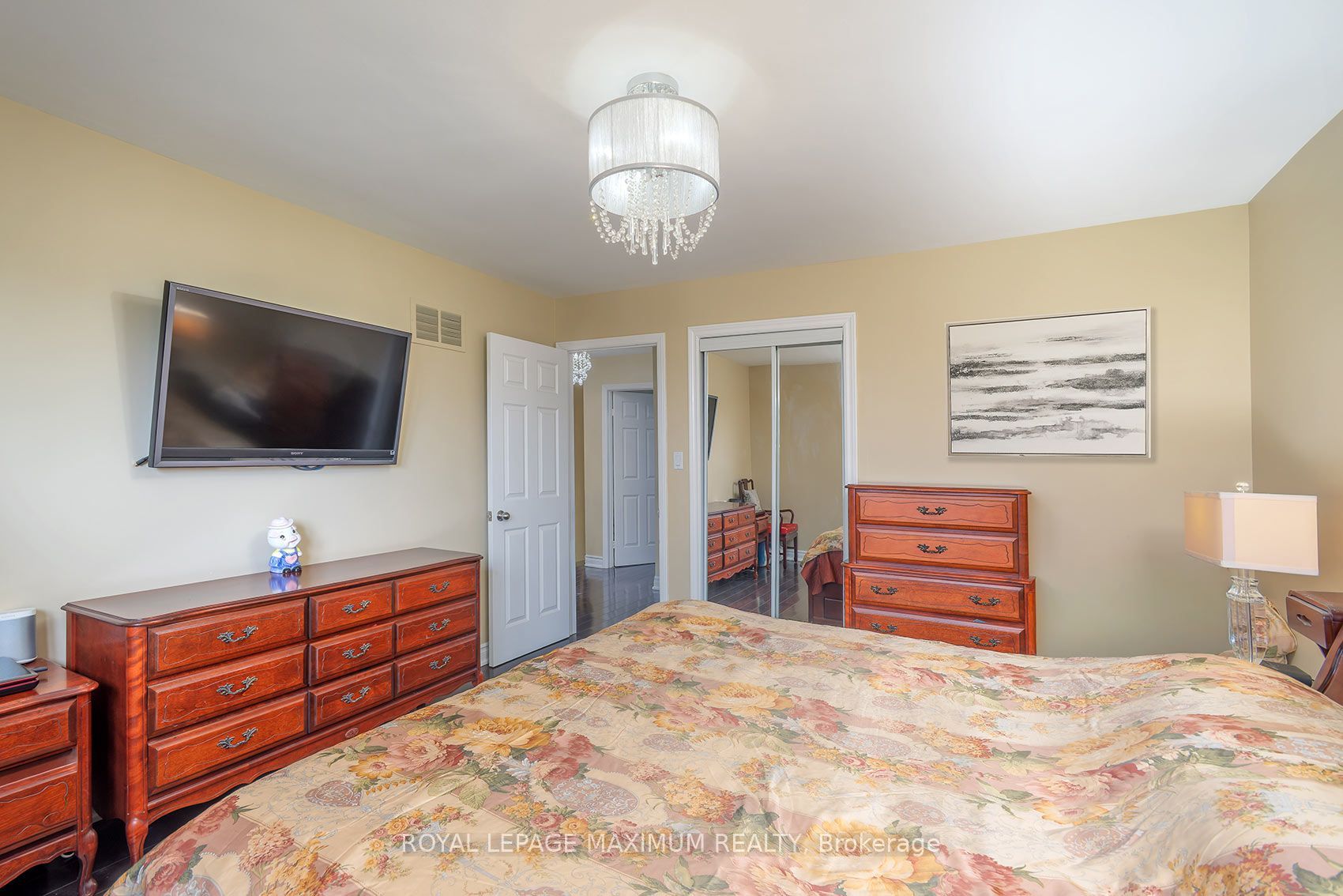 53 Aberdeen Avenue Property Photo 22
