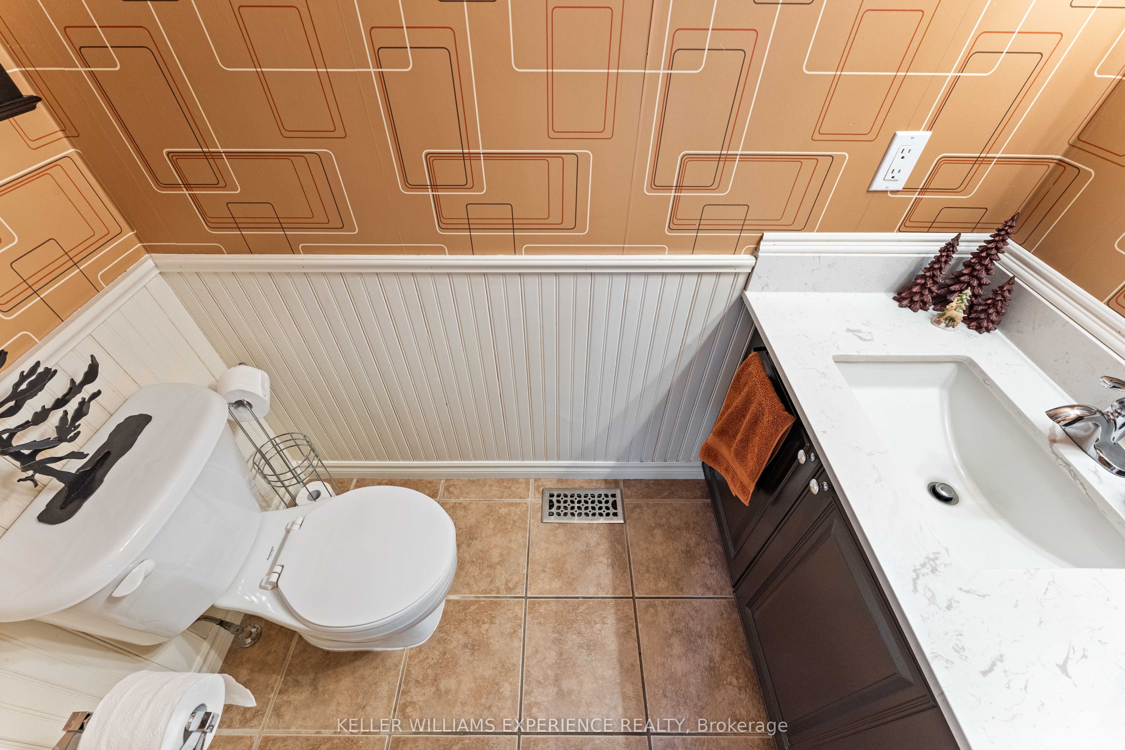 87 Armeda Clow Crescent Property Photo 14