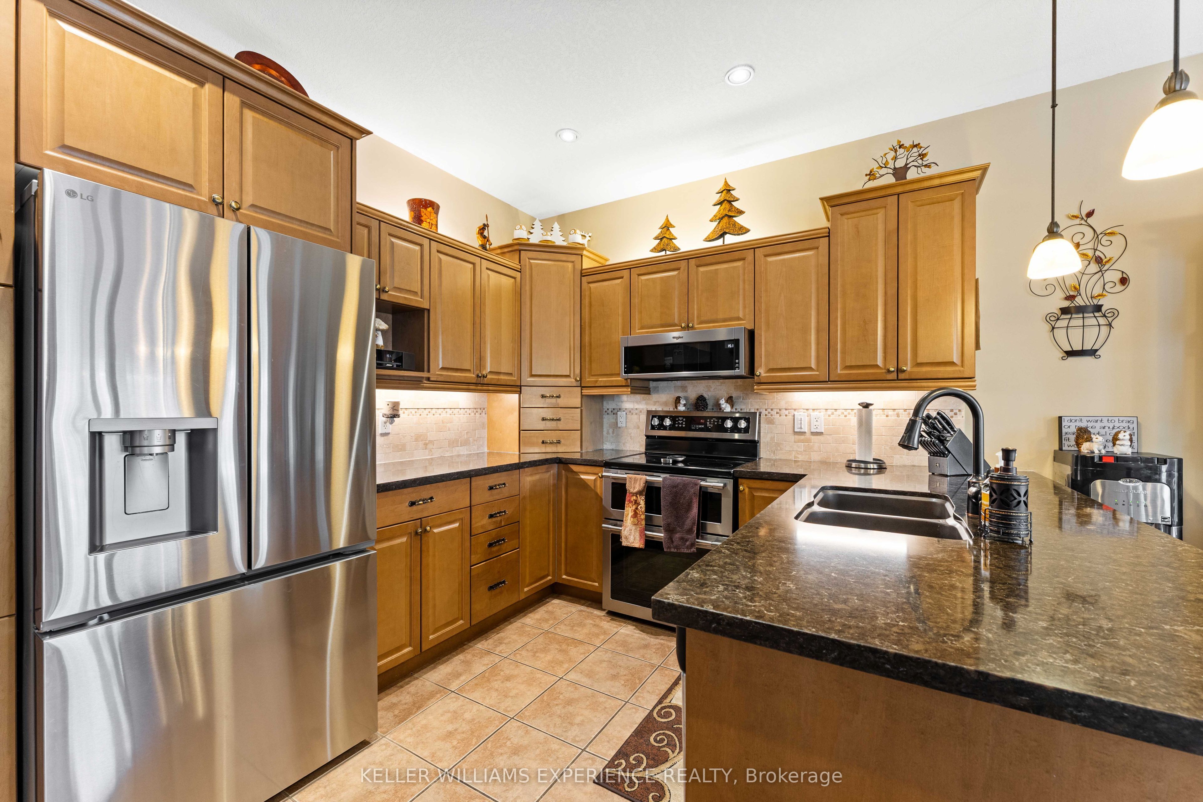87 Armeda Clow Crescent Property Photo 20