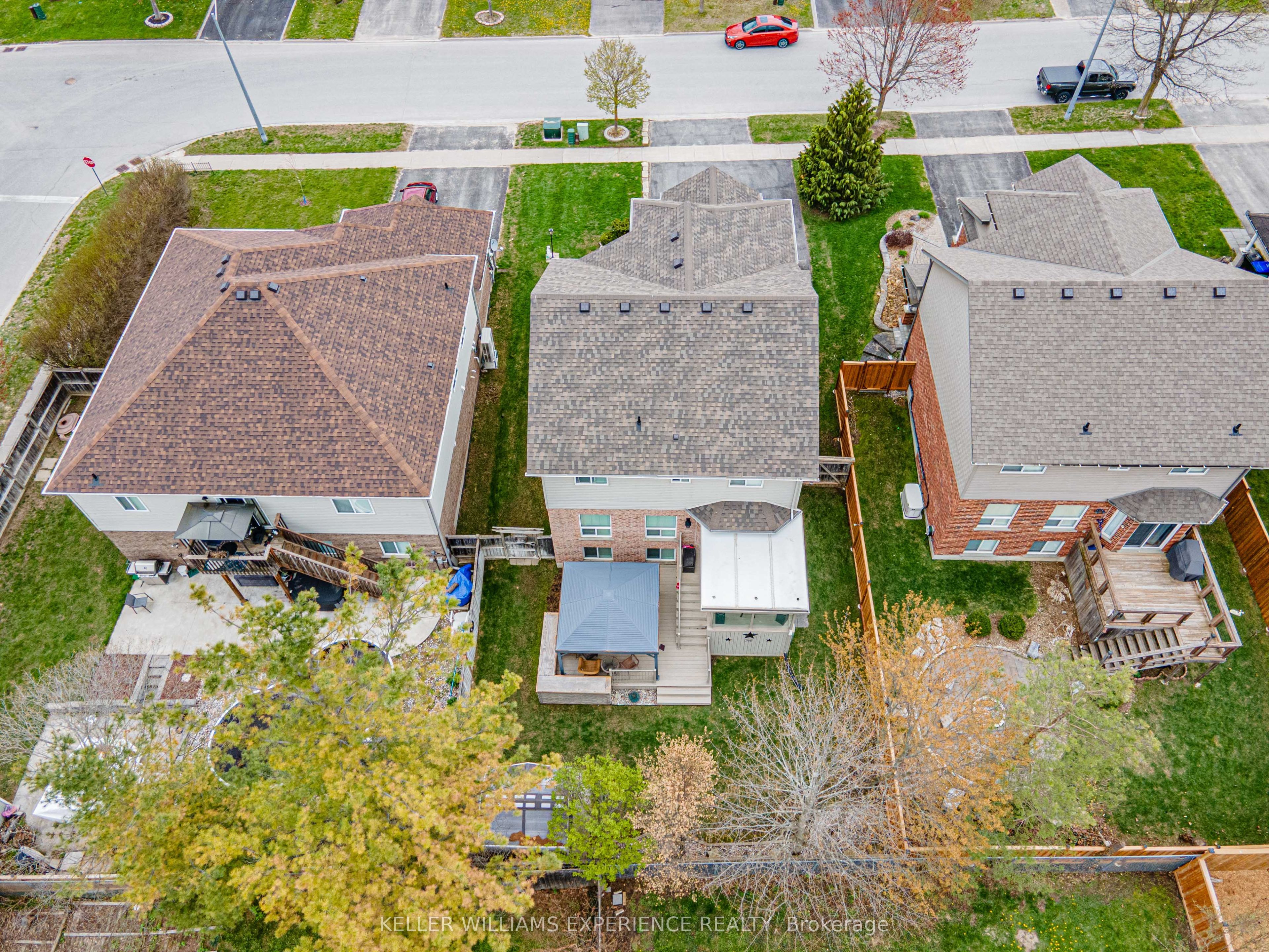 87 Armeda Clow Crescent Property Photo 46