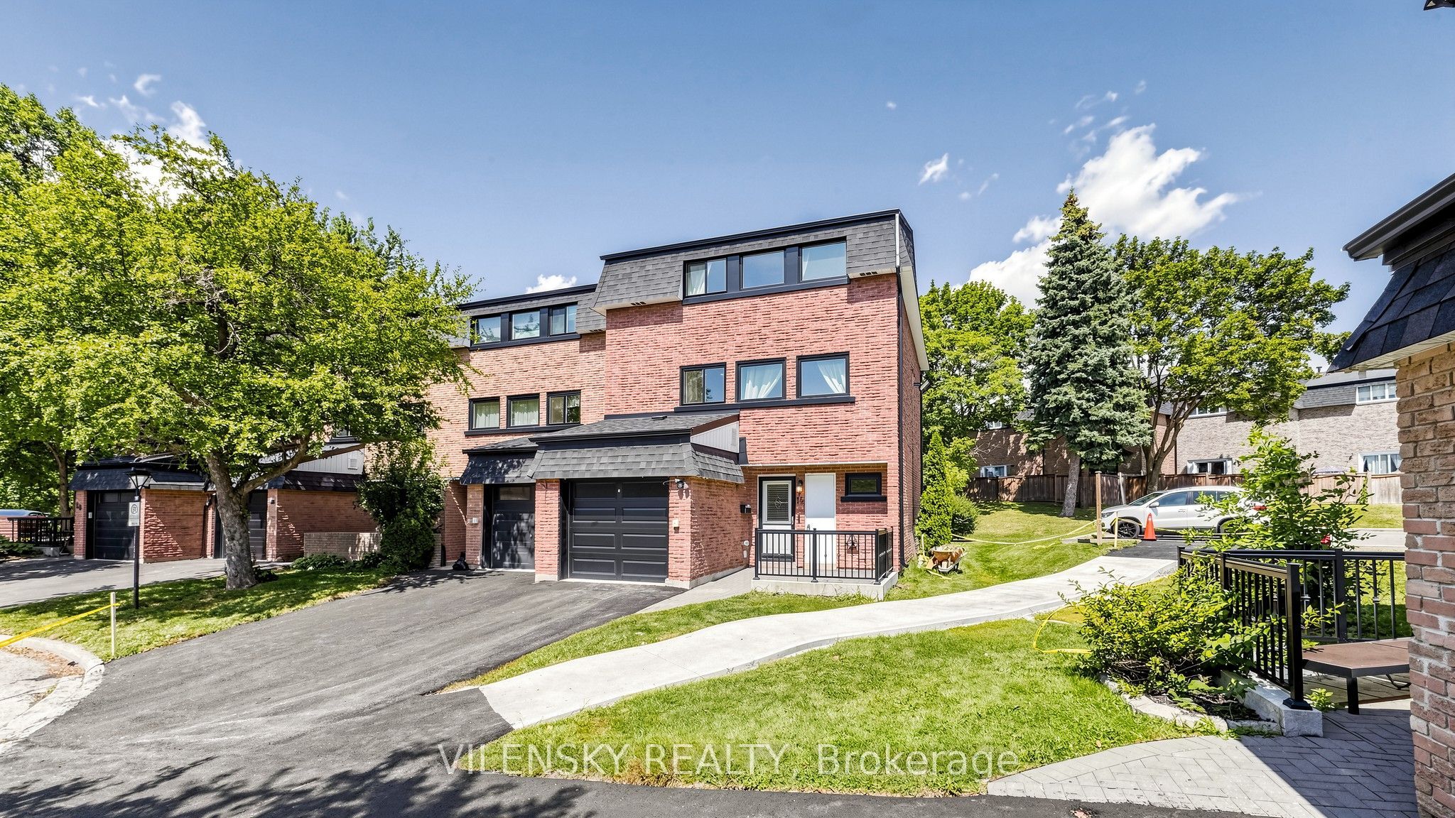 14 Poplar Crescent 19 Property Photo 2