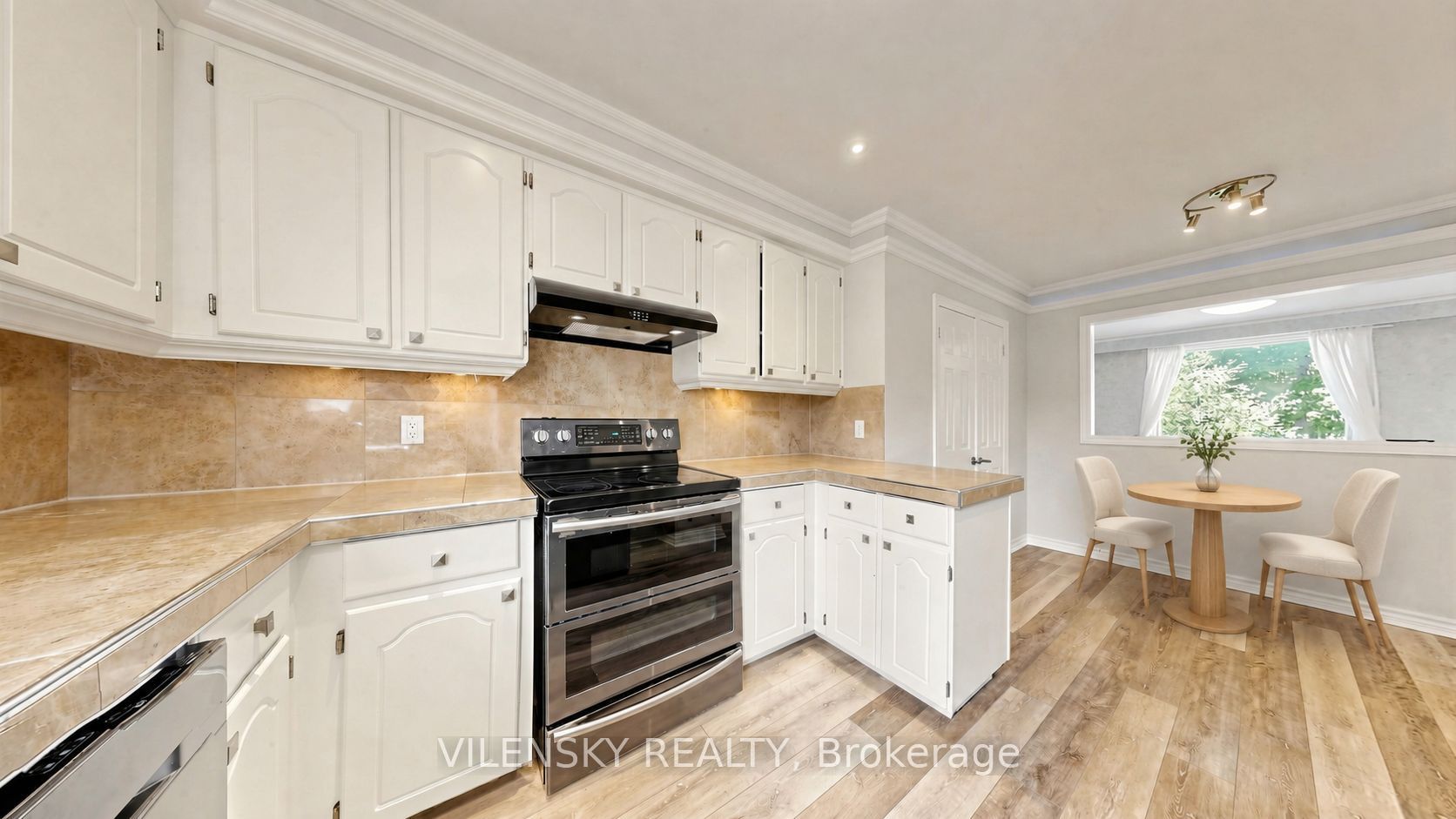 14 Poplar Crescent 19 Property Photo 7