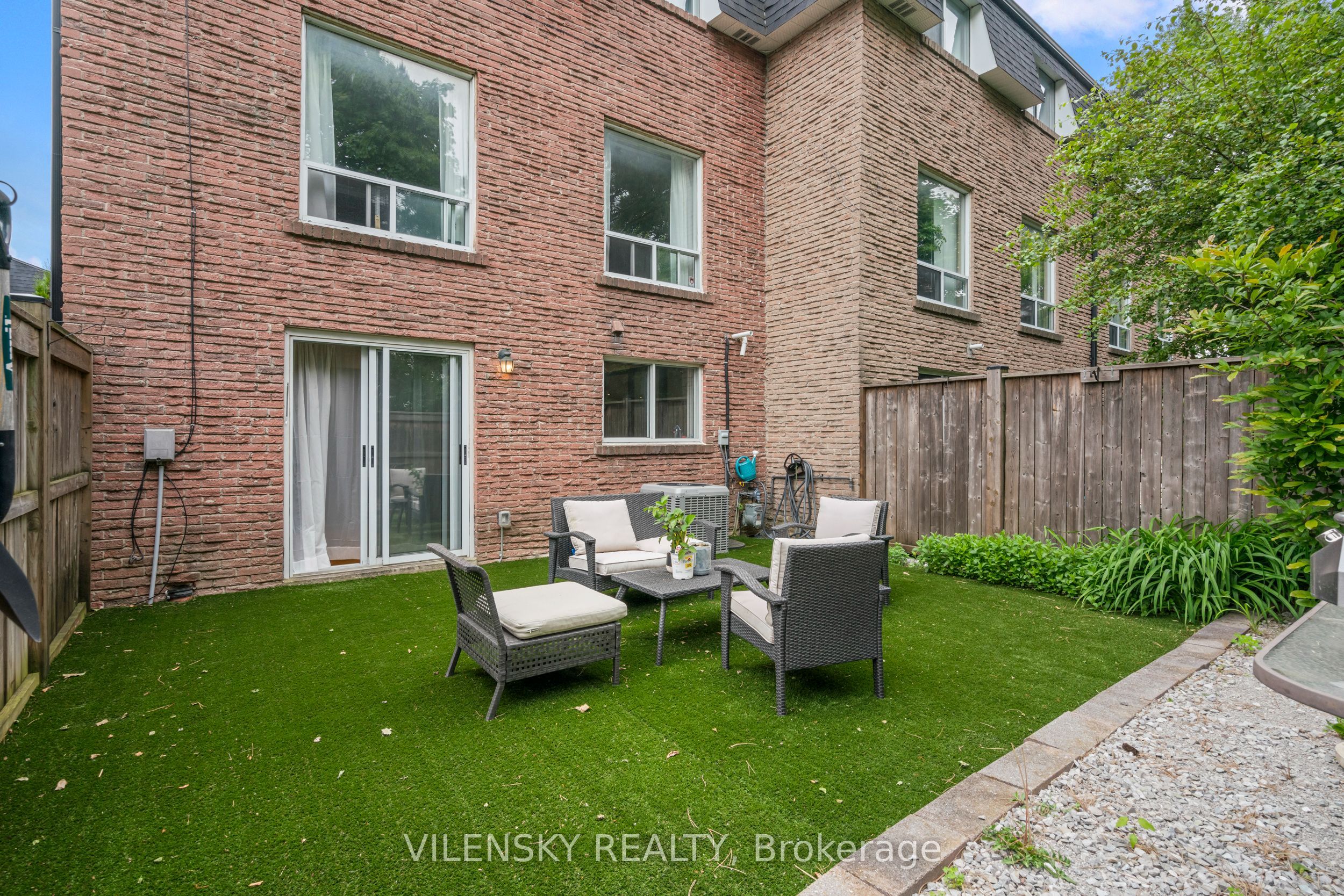 14 Poplar Crescent 19 Property Photo 22