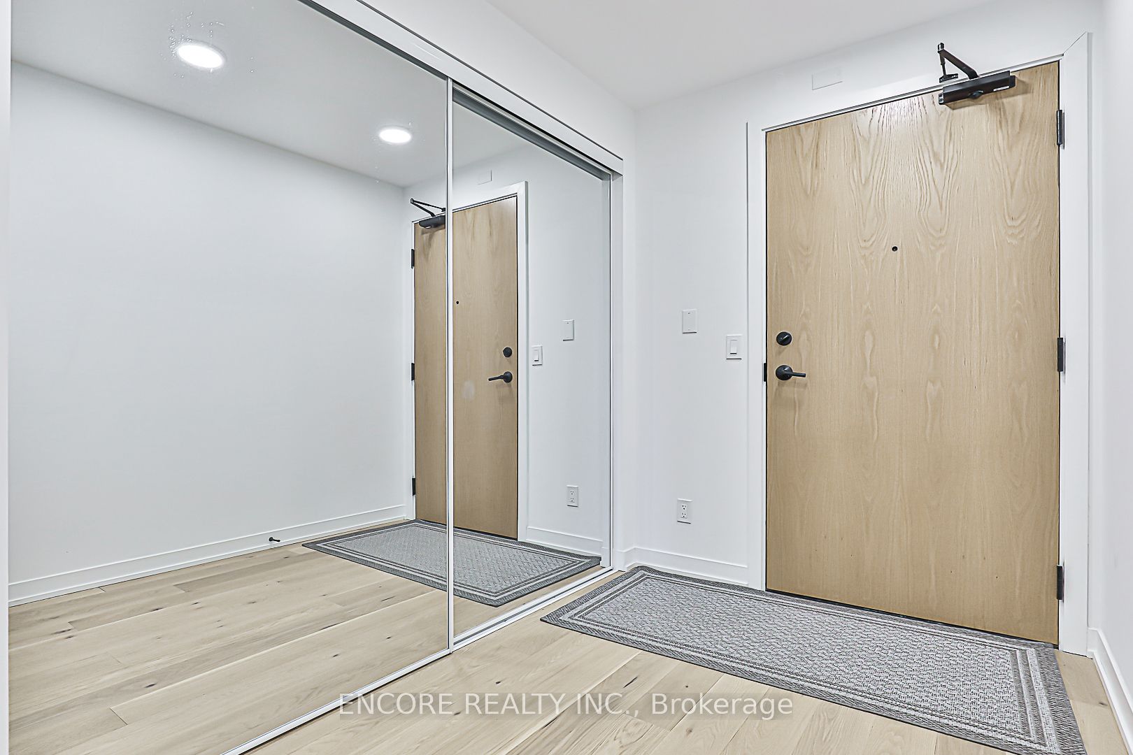 7950 Bathurst Street B502 Property Photo 4