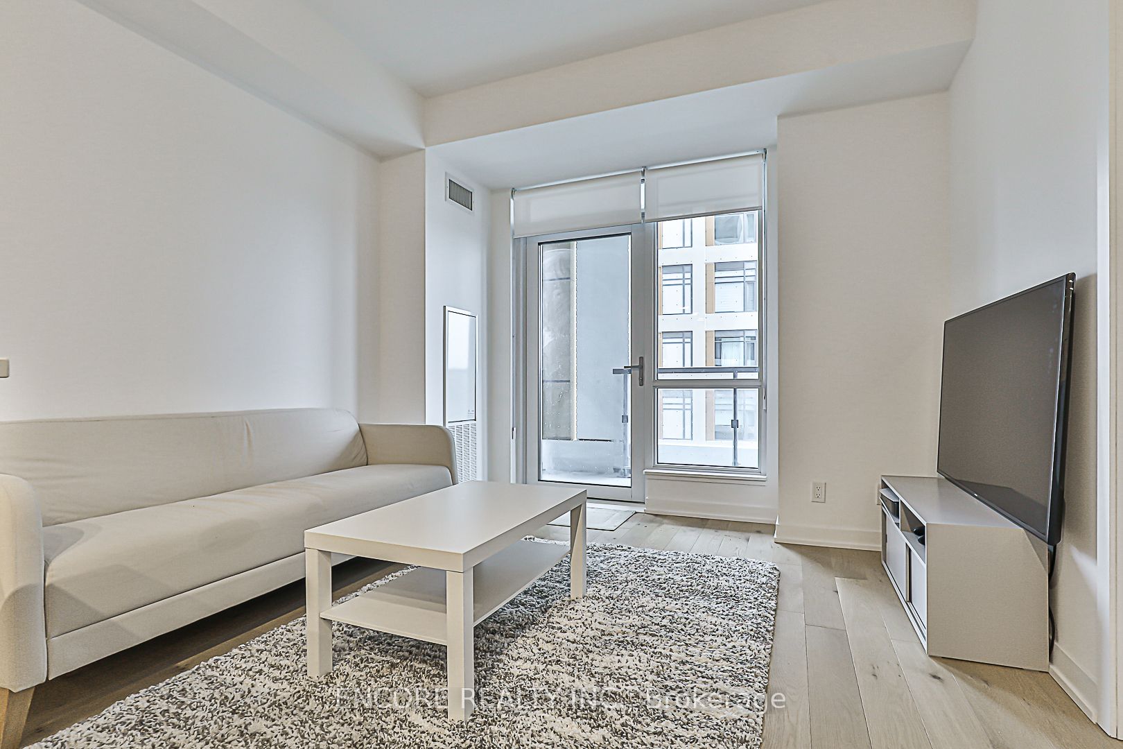 7950 Bathurst Street B502 Property Photo 16