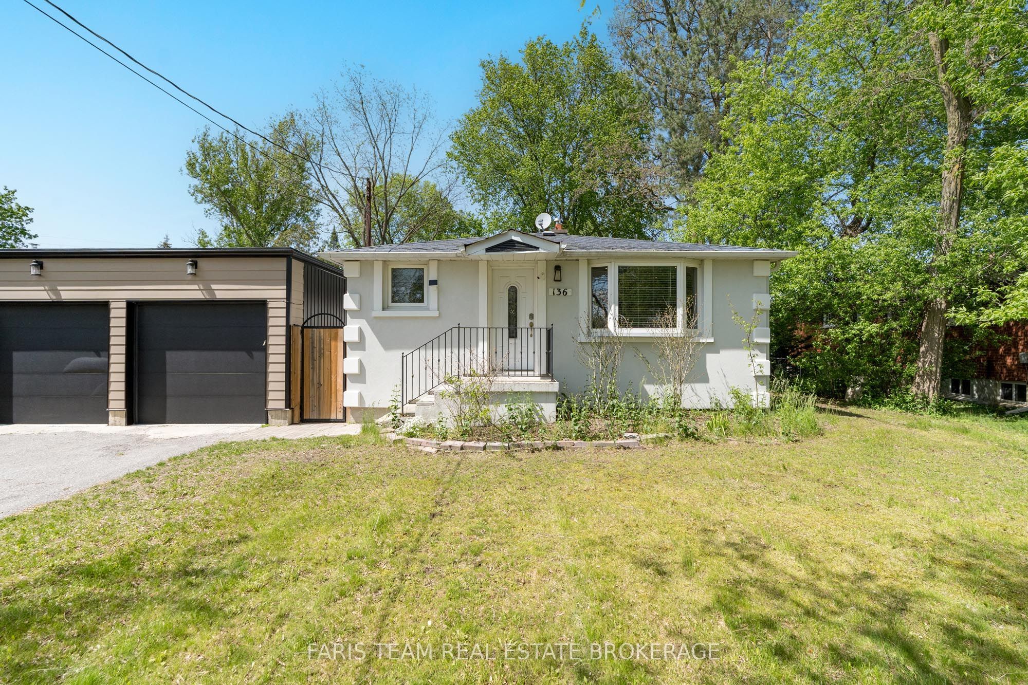 136 Oriole Drive Property Photo 4