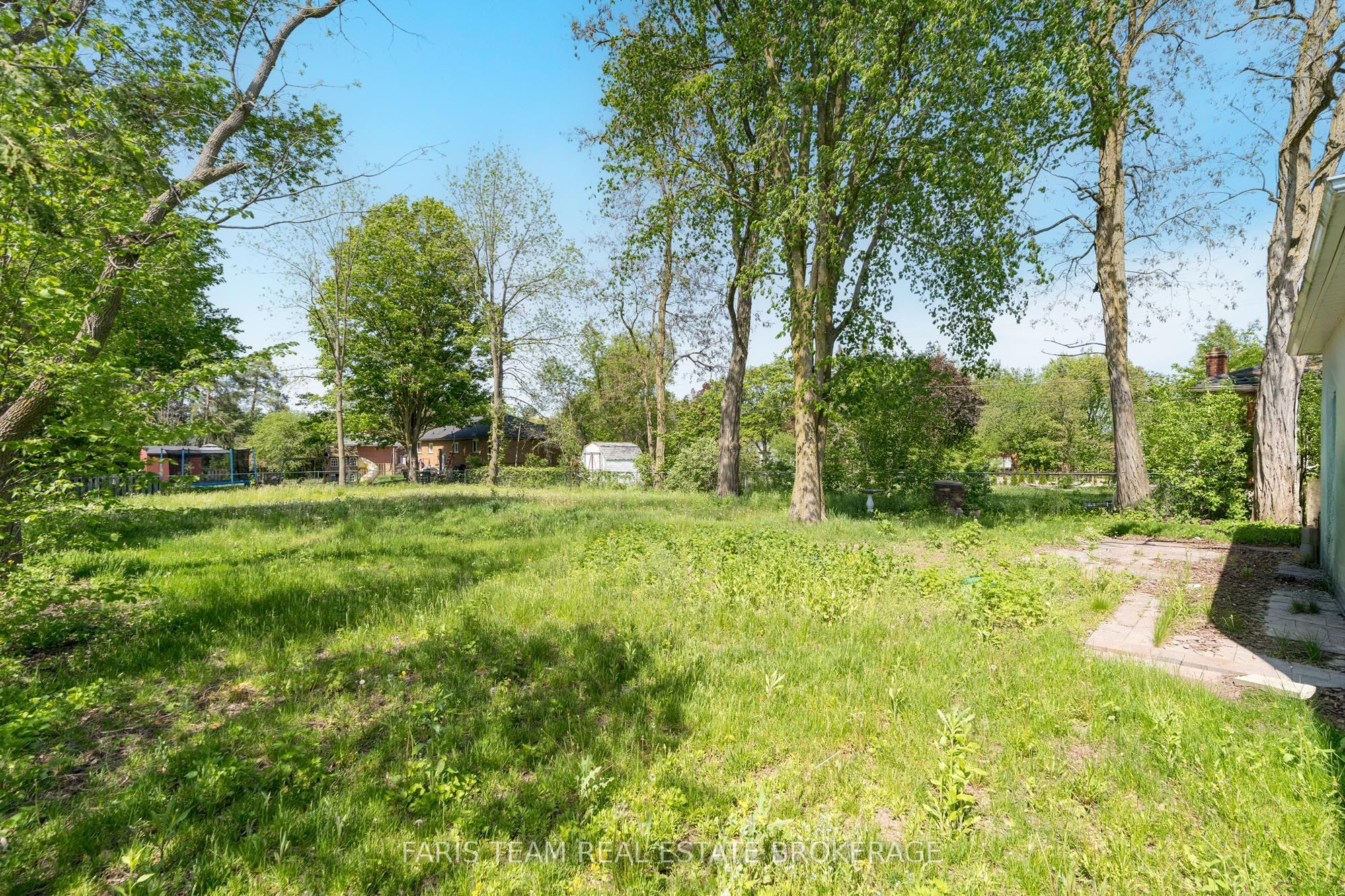 136 Oriole Drive Property Photo 33