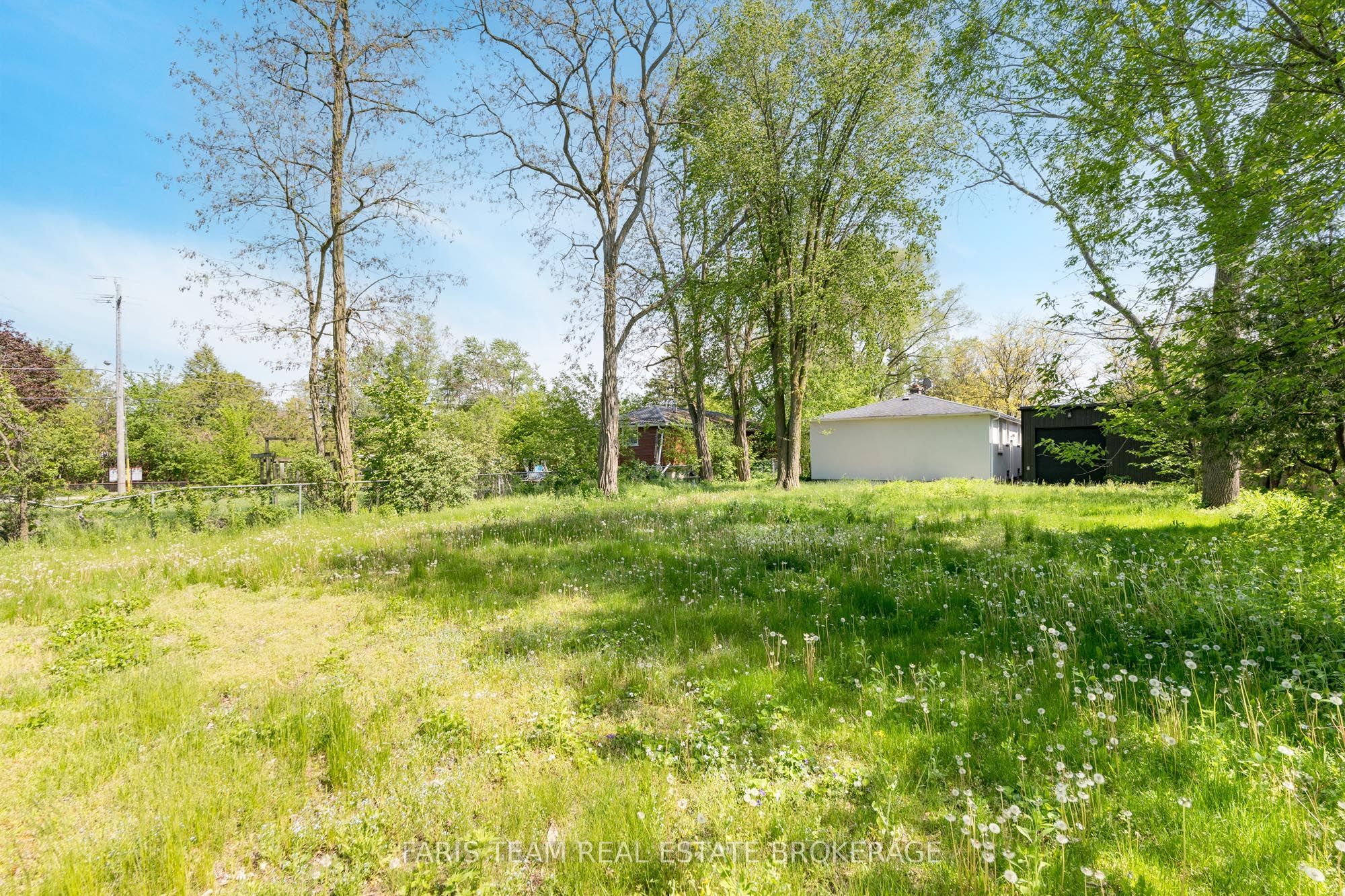 136 Oriole Drive Property Photo 37