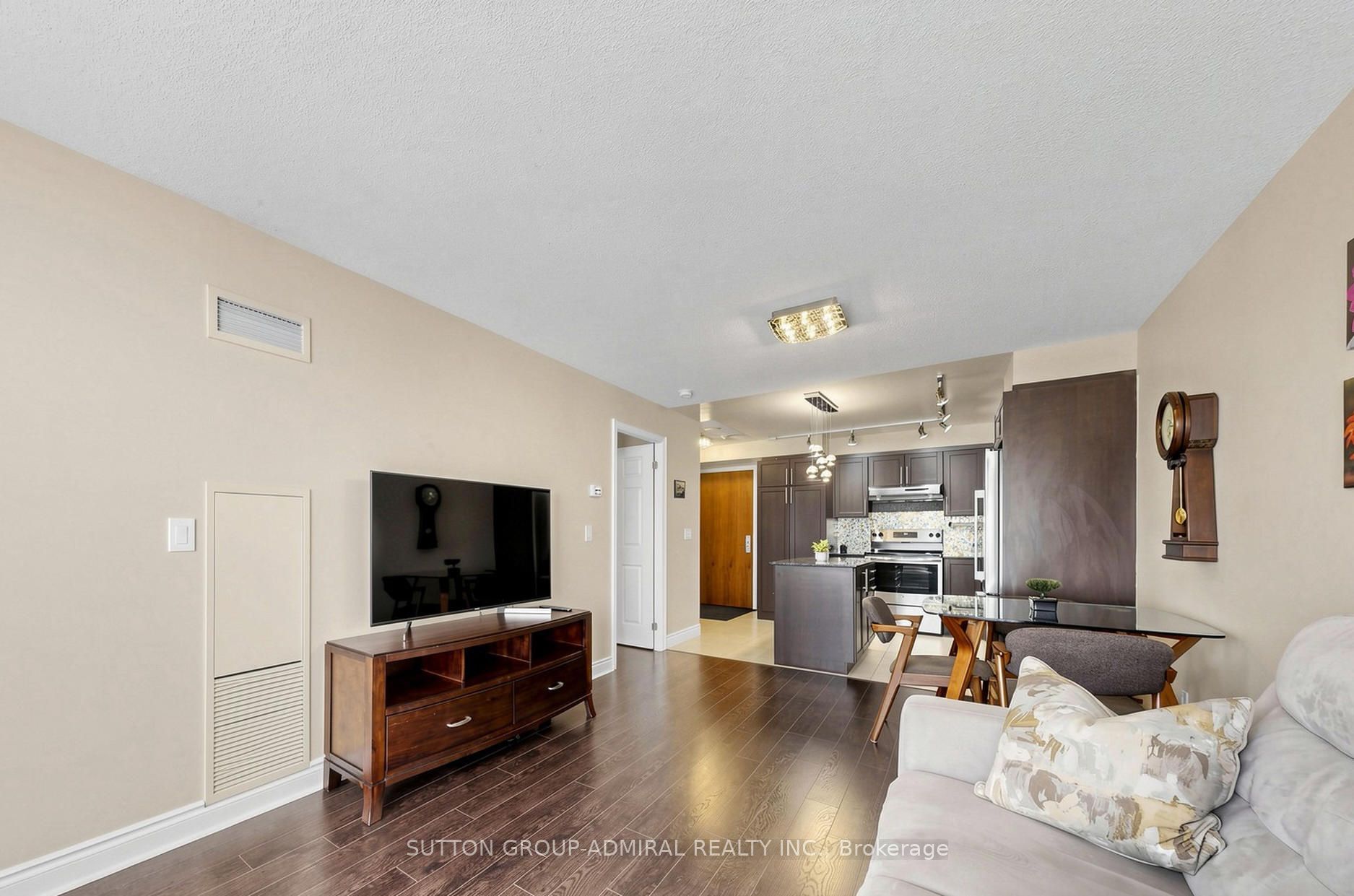 39 Galleria Parkway 210 Property Photo 10