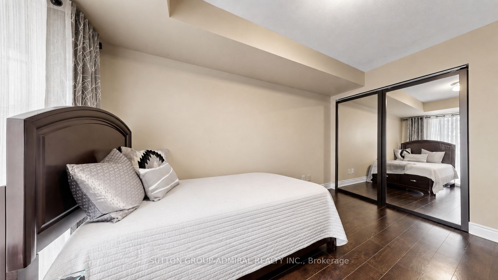 39 Galleria Parkway 210 Property Photo 29