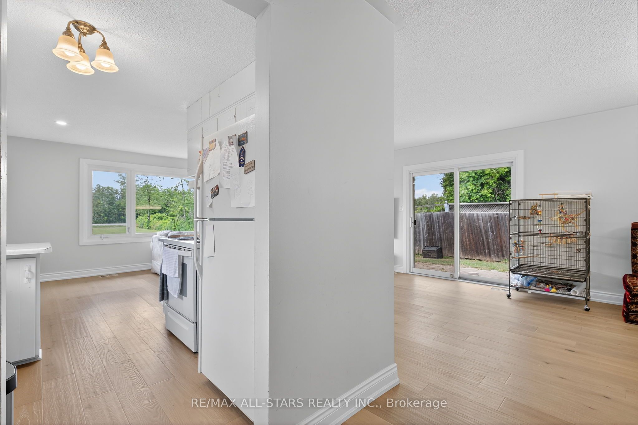 22429 Kennedy Road Property Photo 6