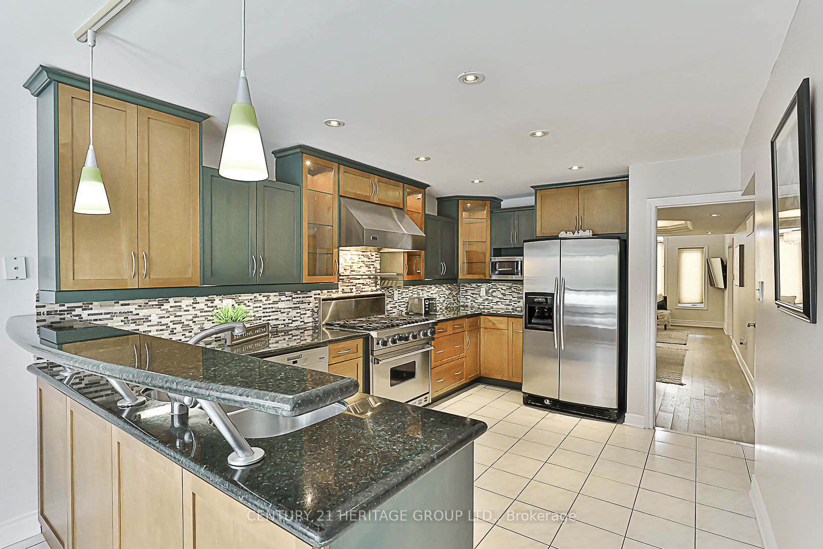 310 Chambers Crescent Property Photo 8