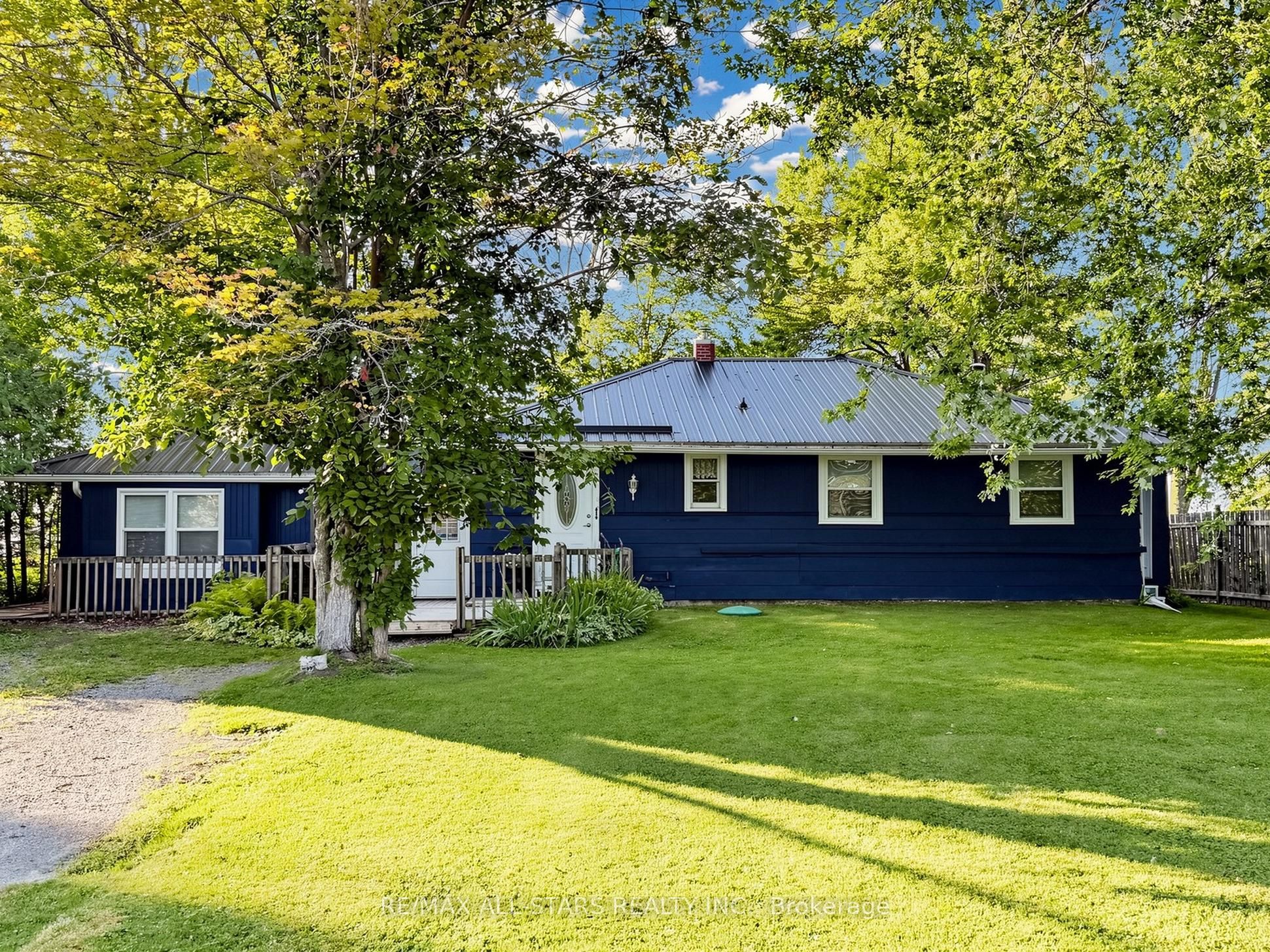 62 Irving Drive Property Photo 2