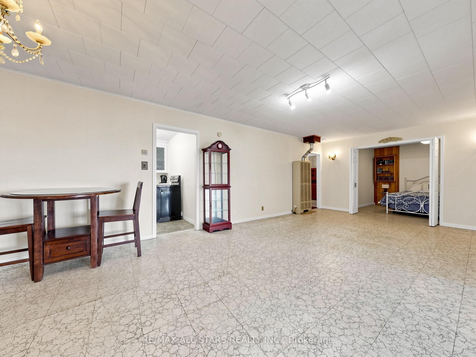 62 Irving Drive Property Photo 12