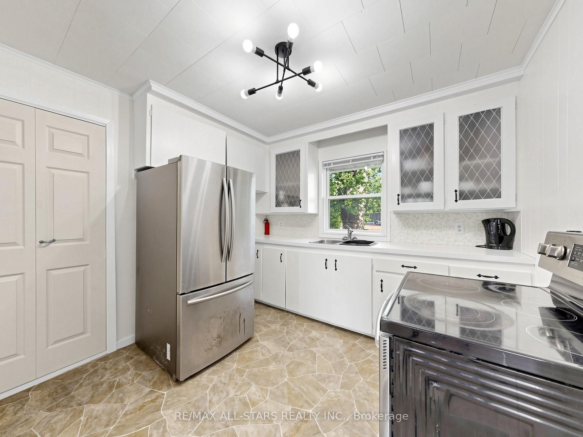 62 Irving Drive Property Photo 13