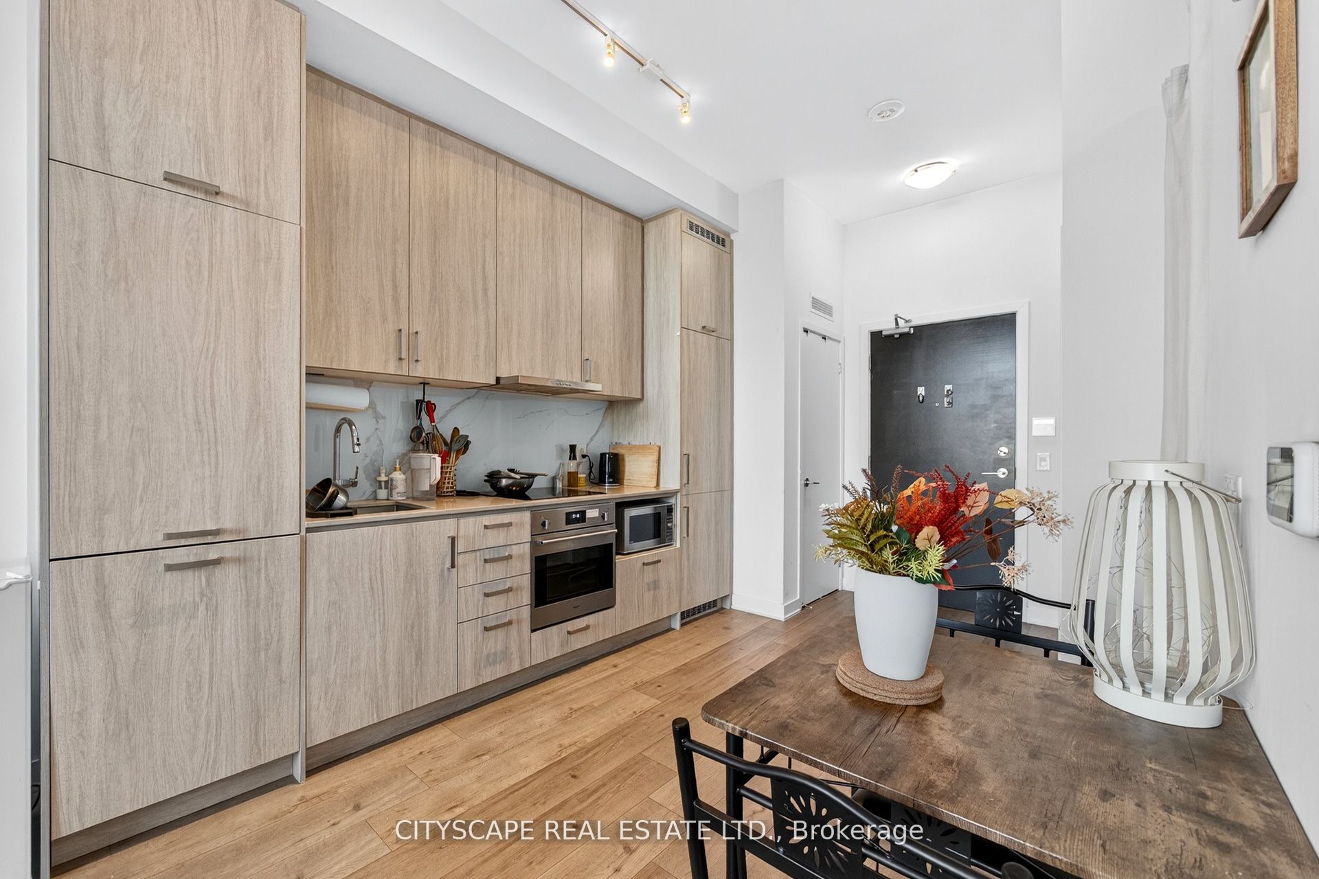 60 Honeycrisp Crescent 210 Property Photo 17