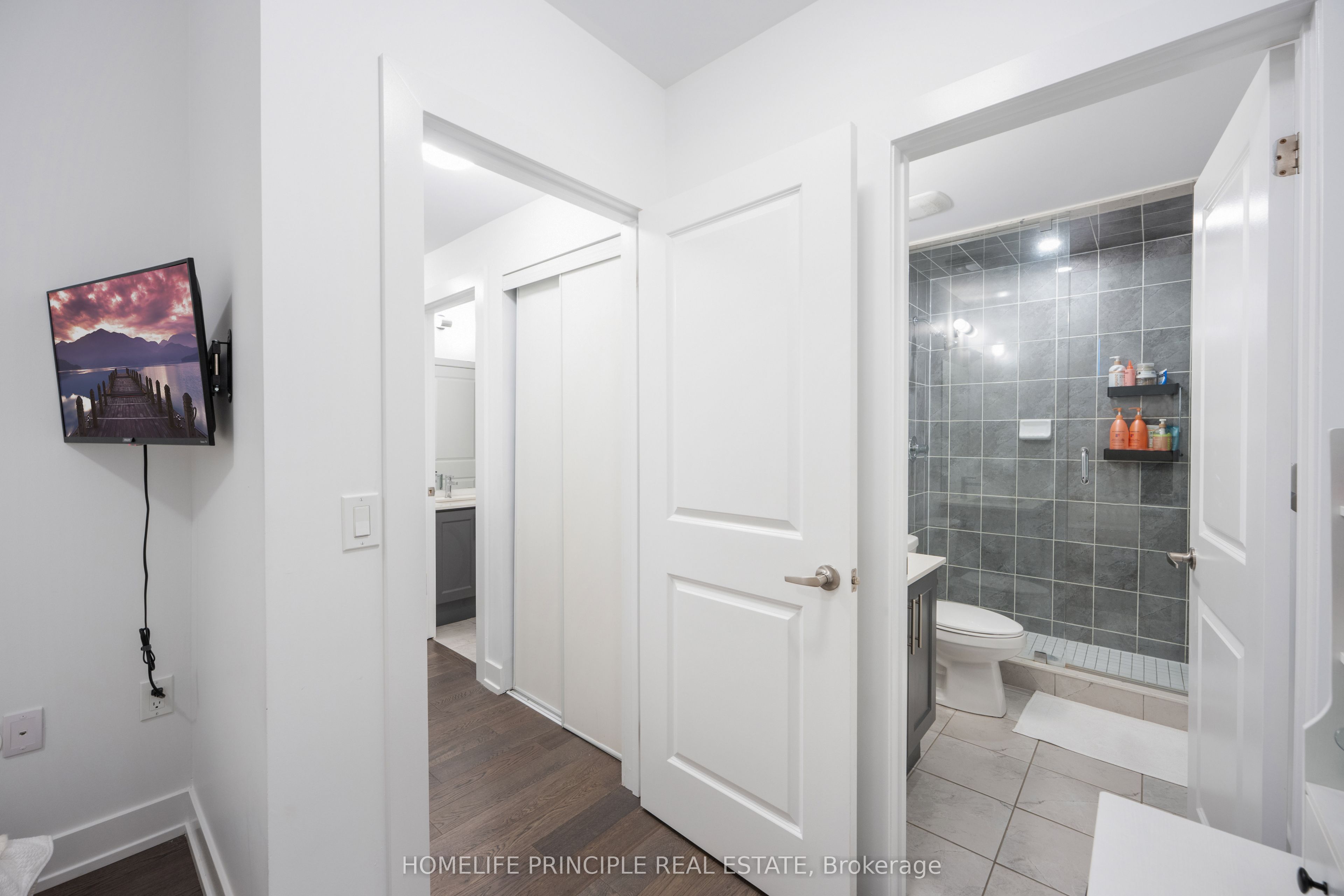 9560 Islington Avenue 113 Property Photo 27