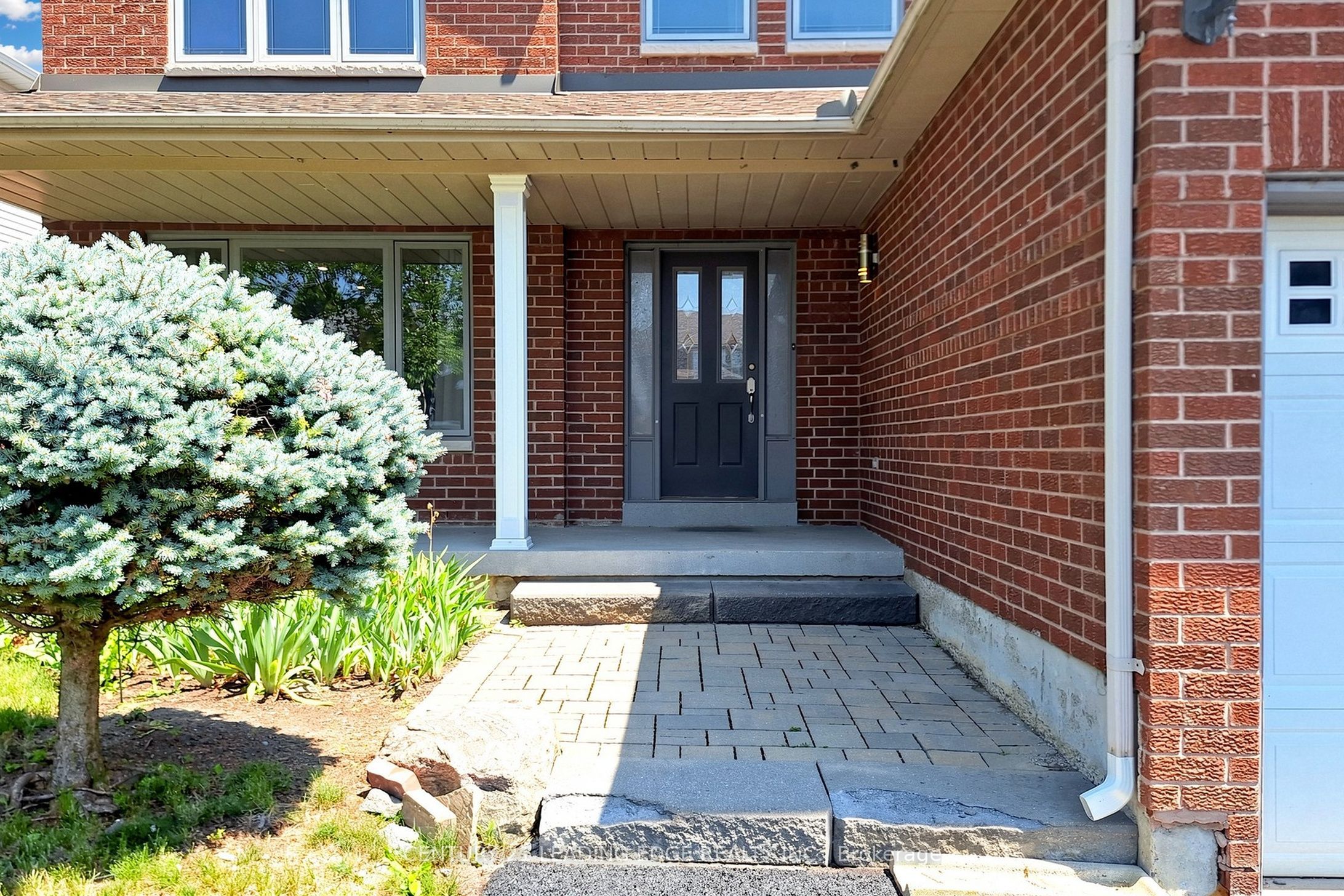 153 Natanya Boulevard Property Photo 3