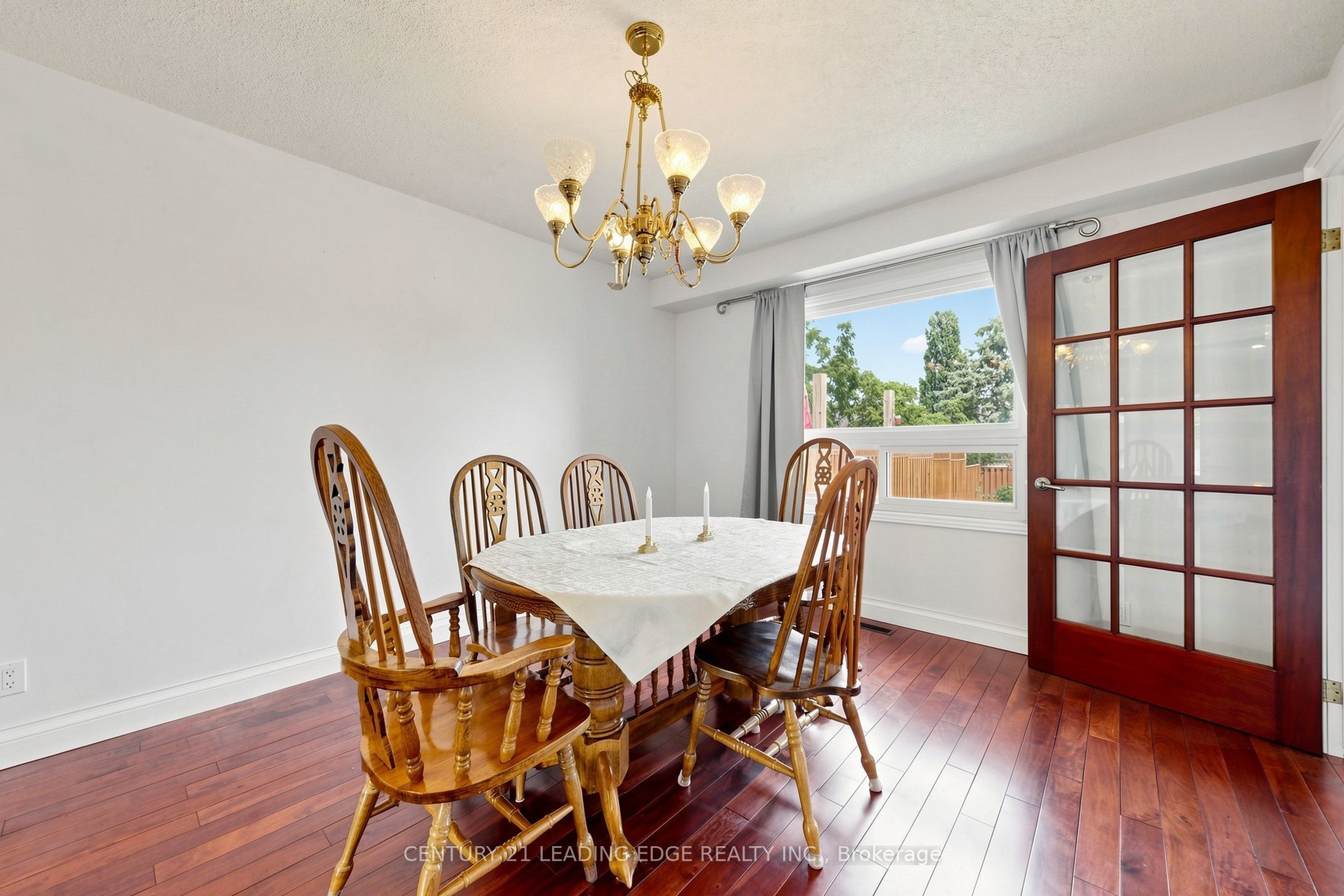 153 Natanya Boulevard Property Photo 9