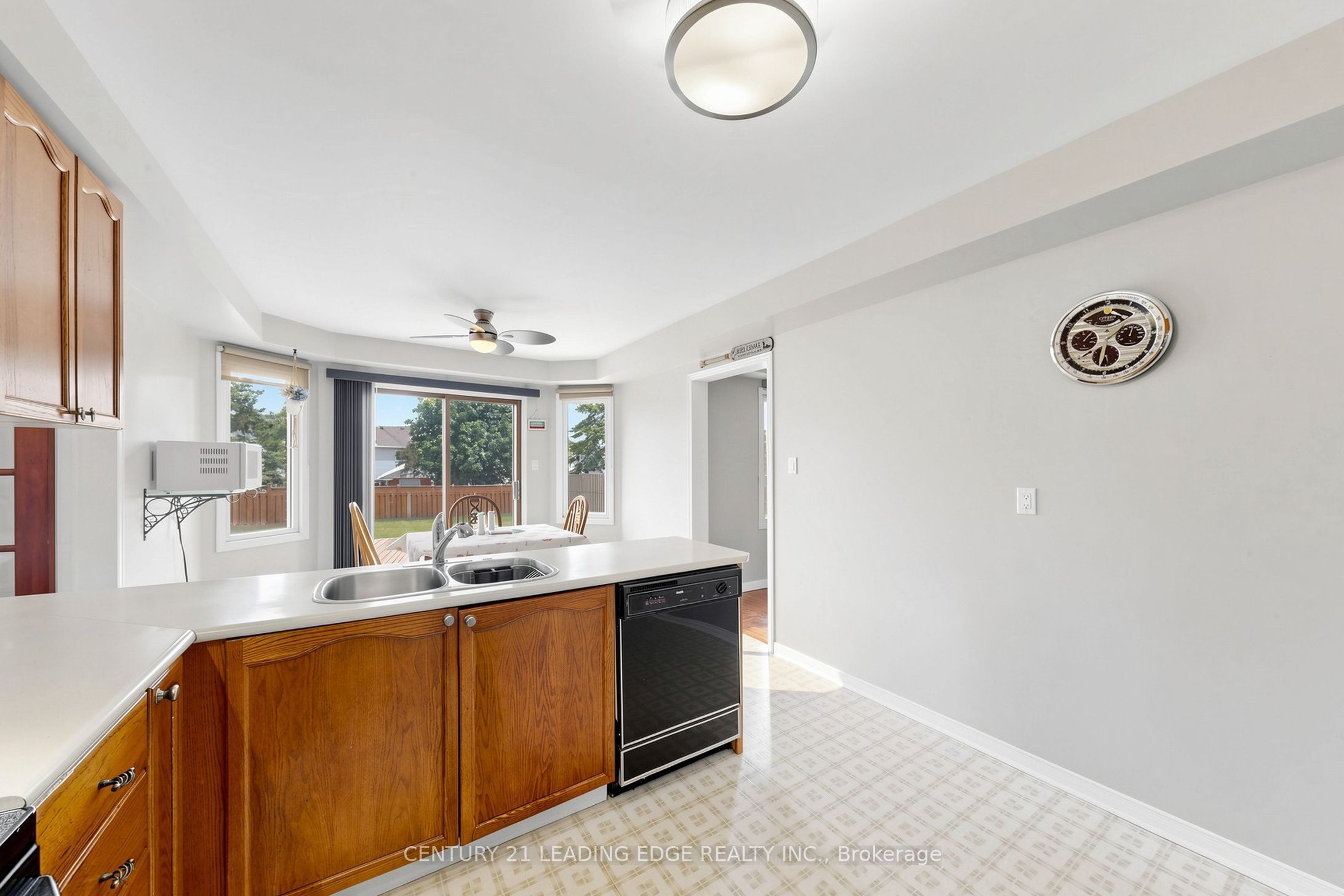 153 Natanya Boulevard Property Photo 15
