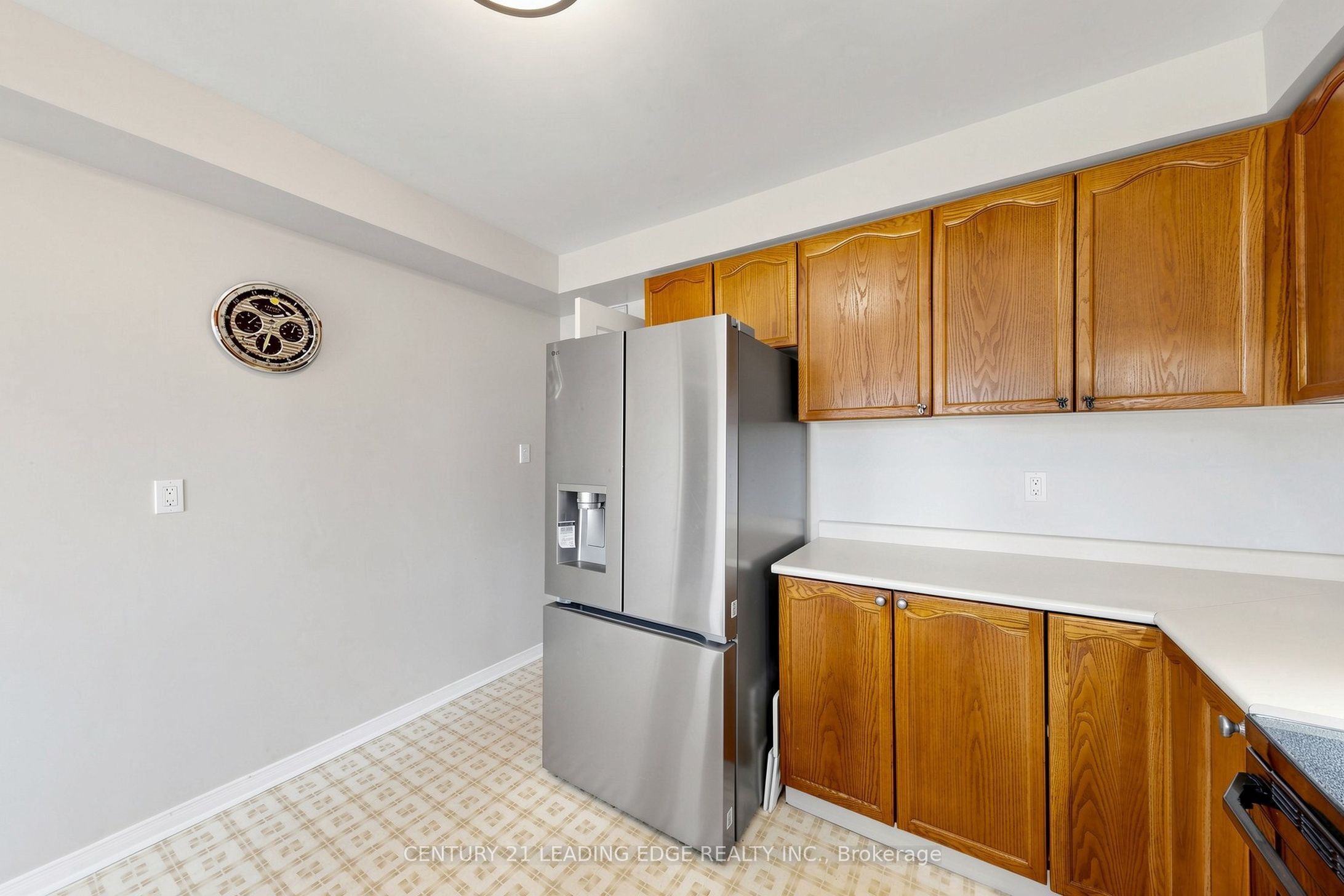 153 Natanya Boulevard Property Photo 16