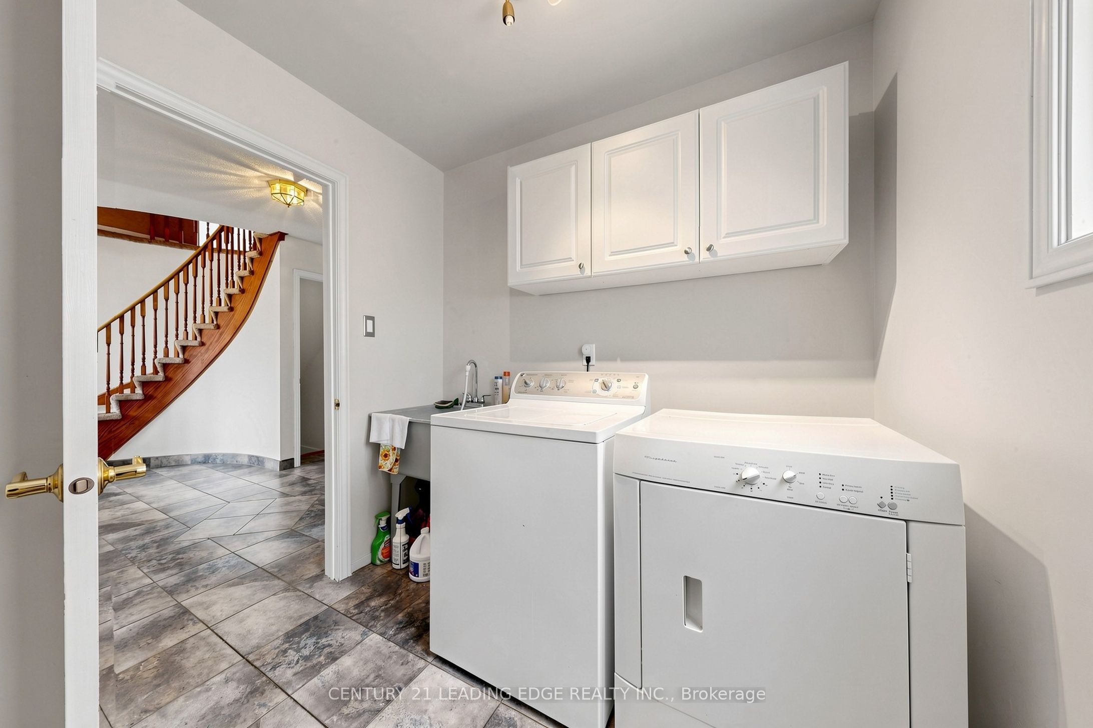 153 Natanya Boulevard Property Photo 23