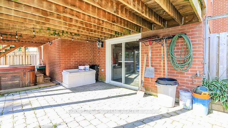 2169 Jans Boulevard Property Photo 28