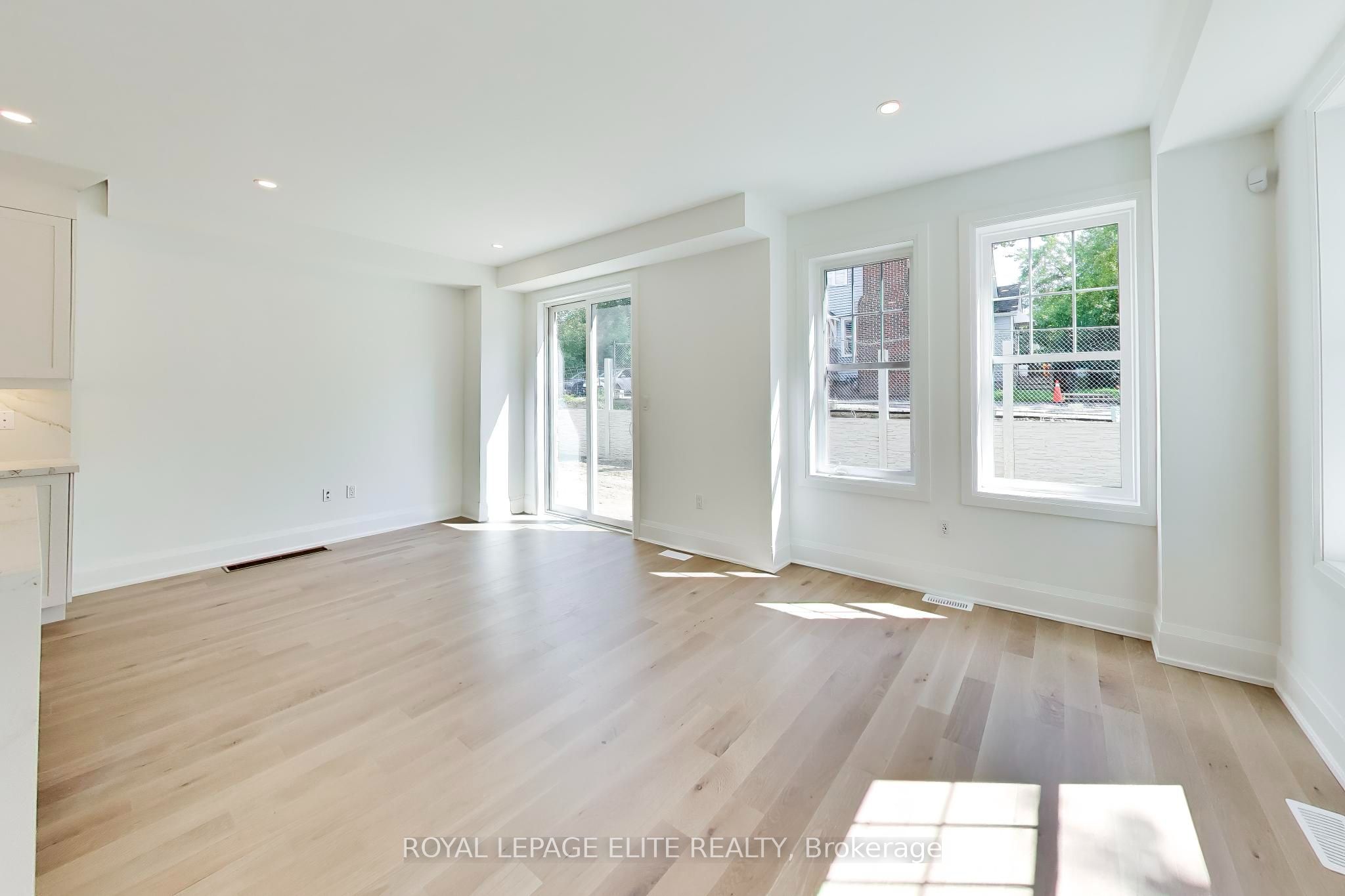7 Dennison Street S Property Photo 9