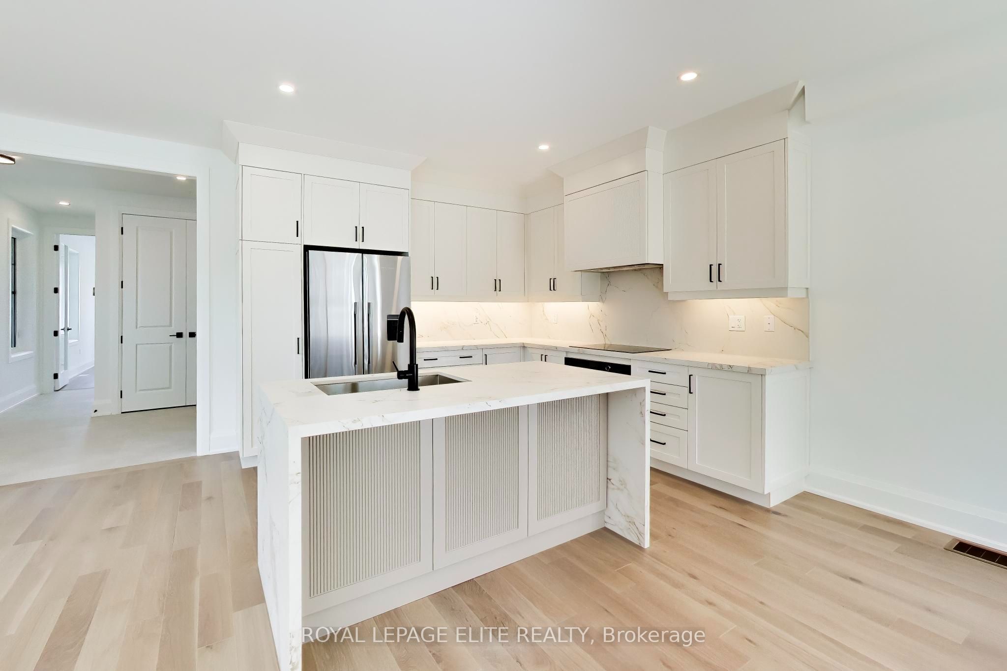 7 Dennison Street S Property Photo 15