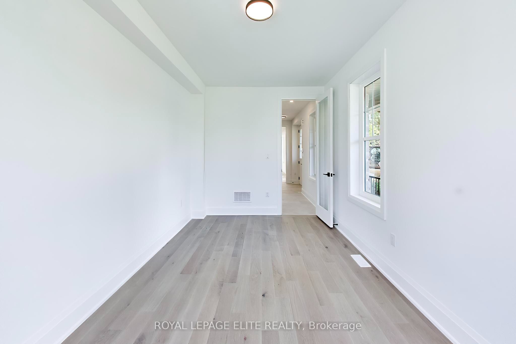 7 Dennison Street S Property Photo 19