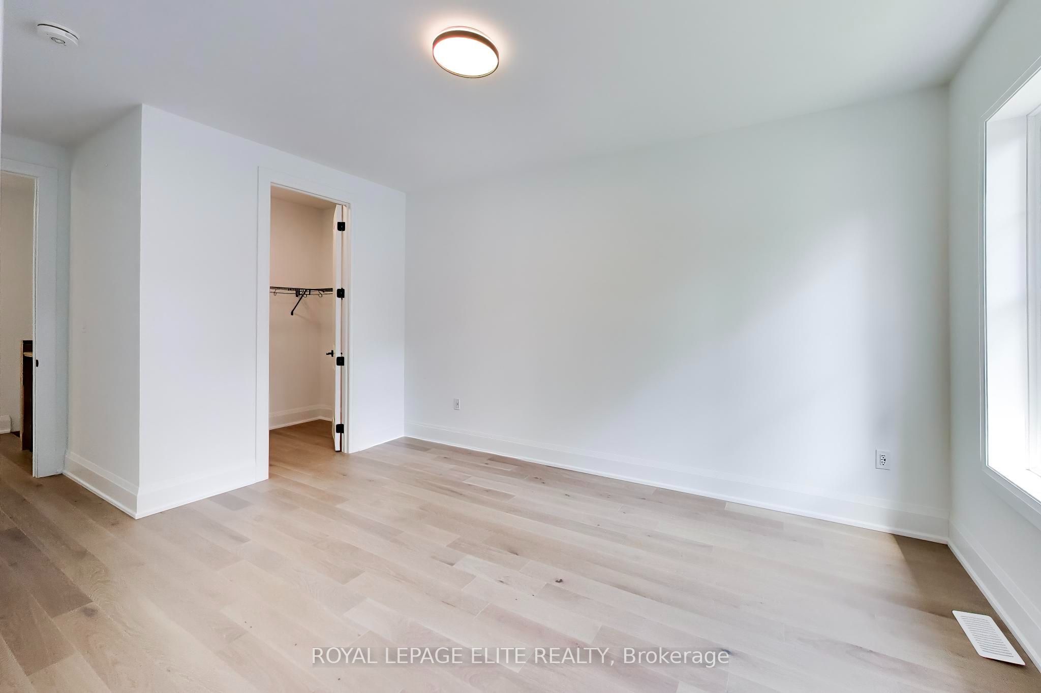 7 Dennison Street S Property Photo 25