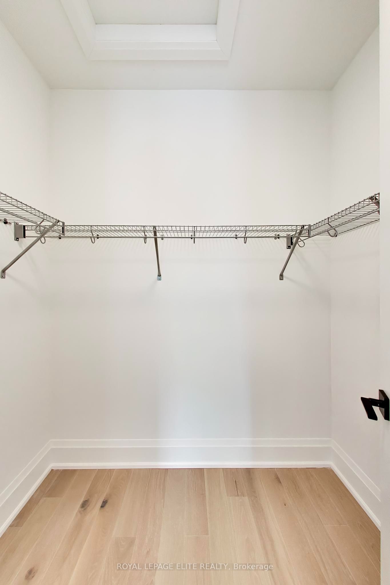 7 Dennison Street S Property Photo 26