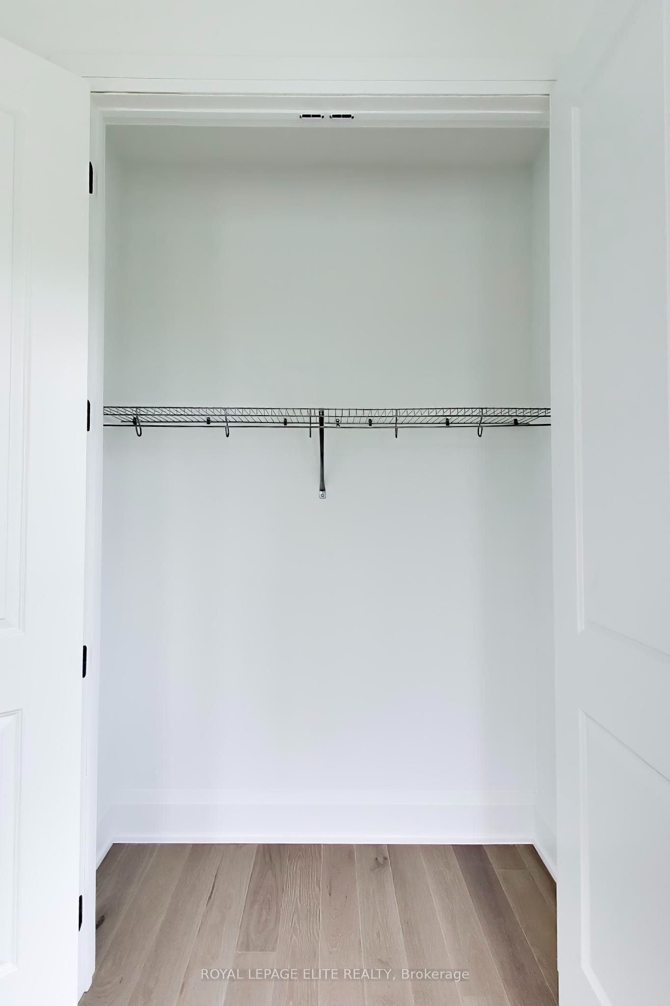 7 Dennison Street S Property Photo 31
