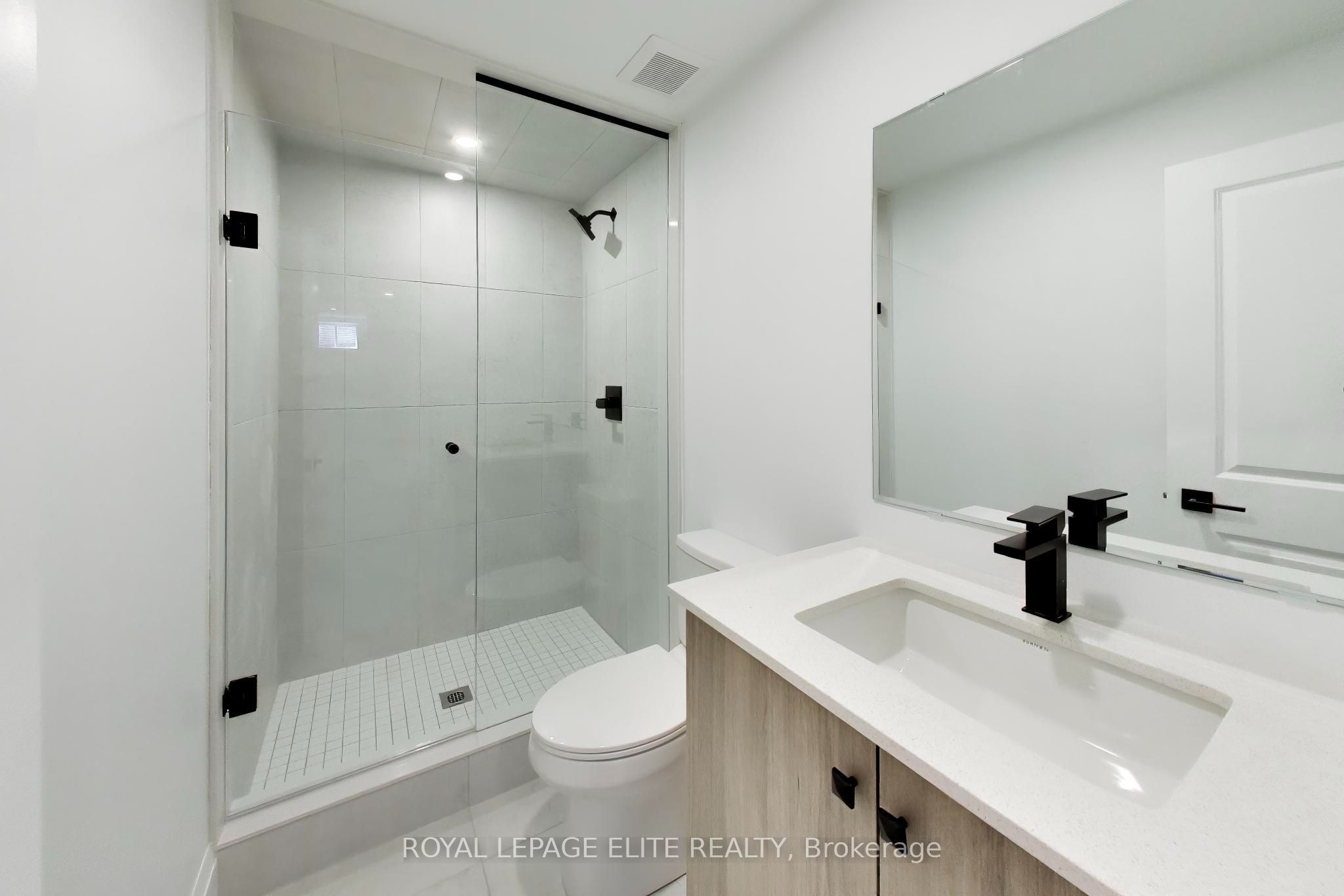 7 Dennison Street S Property Photo 43
