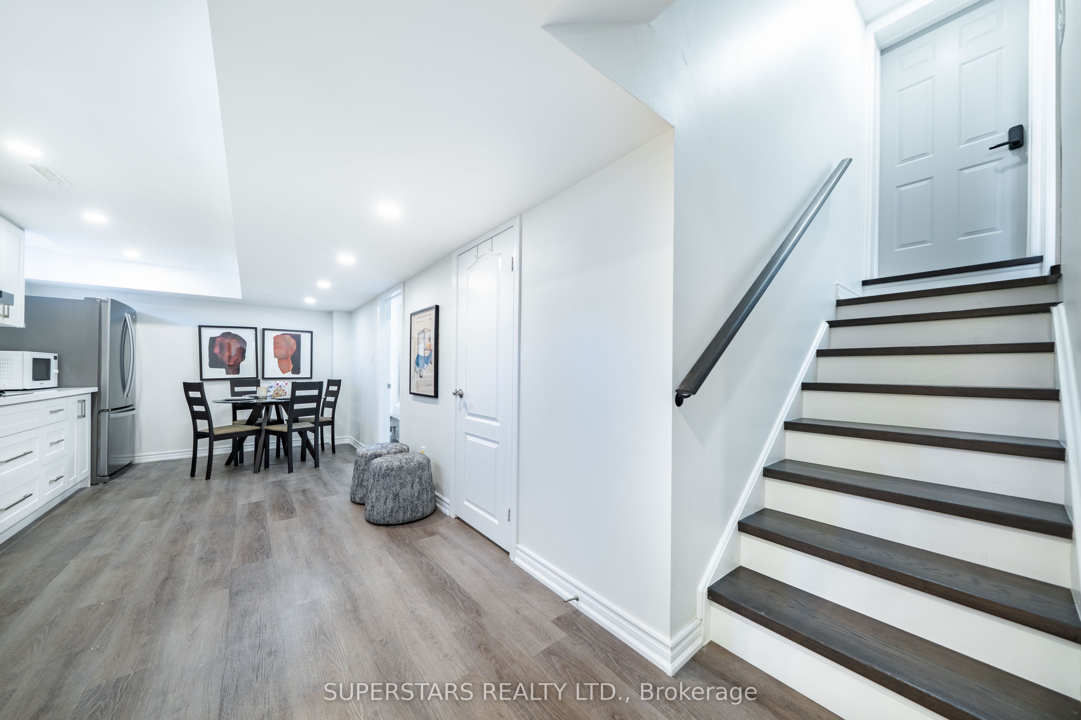 49 Birkett Way Basement Property Photo 4