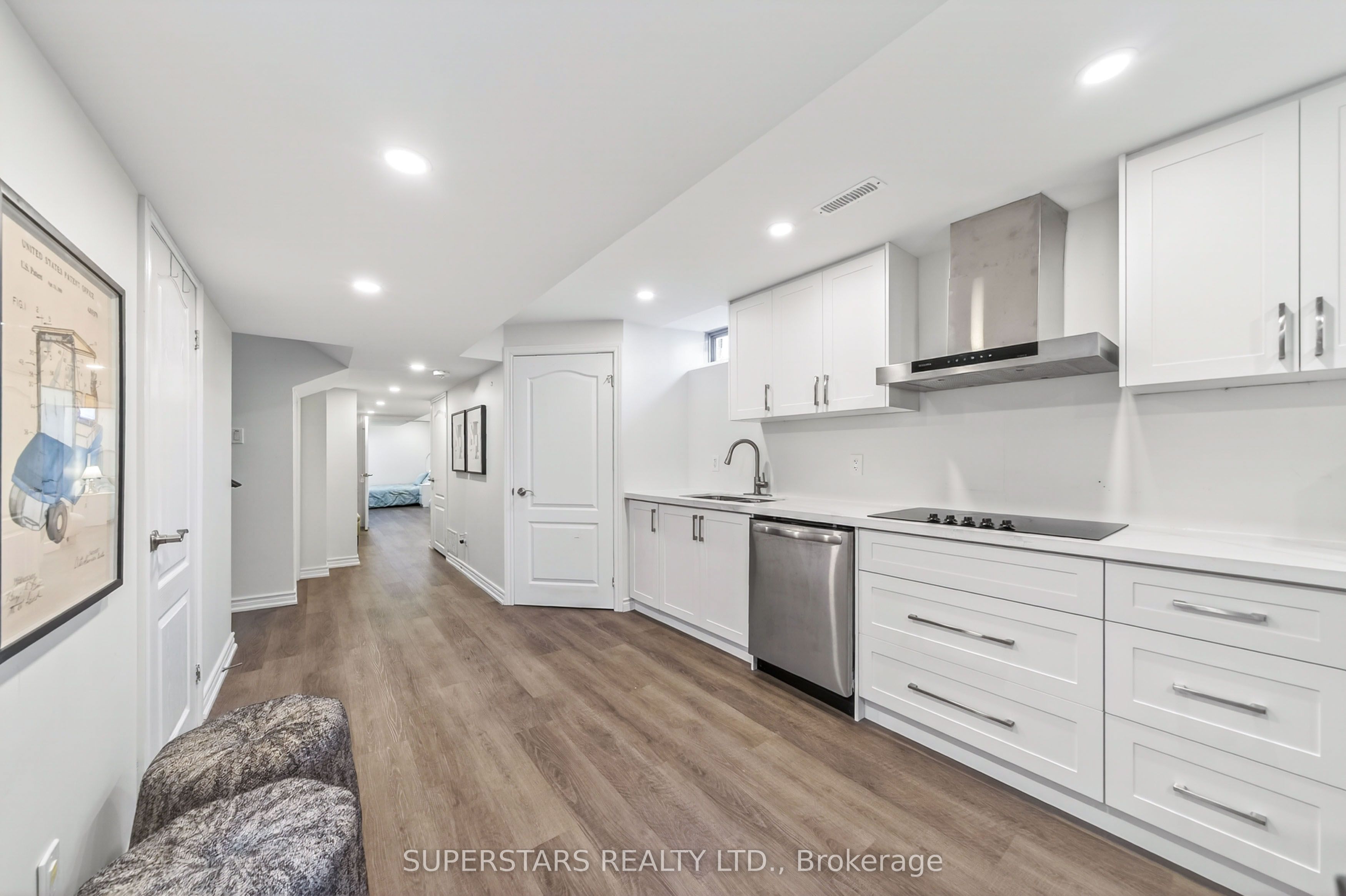 49 Birkett Way Basement Property Photo 6
