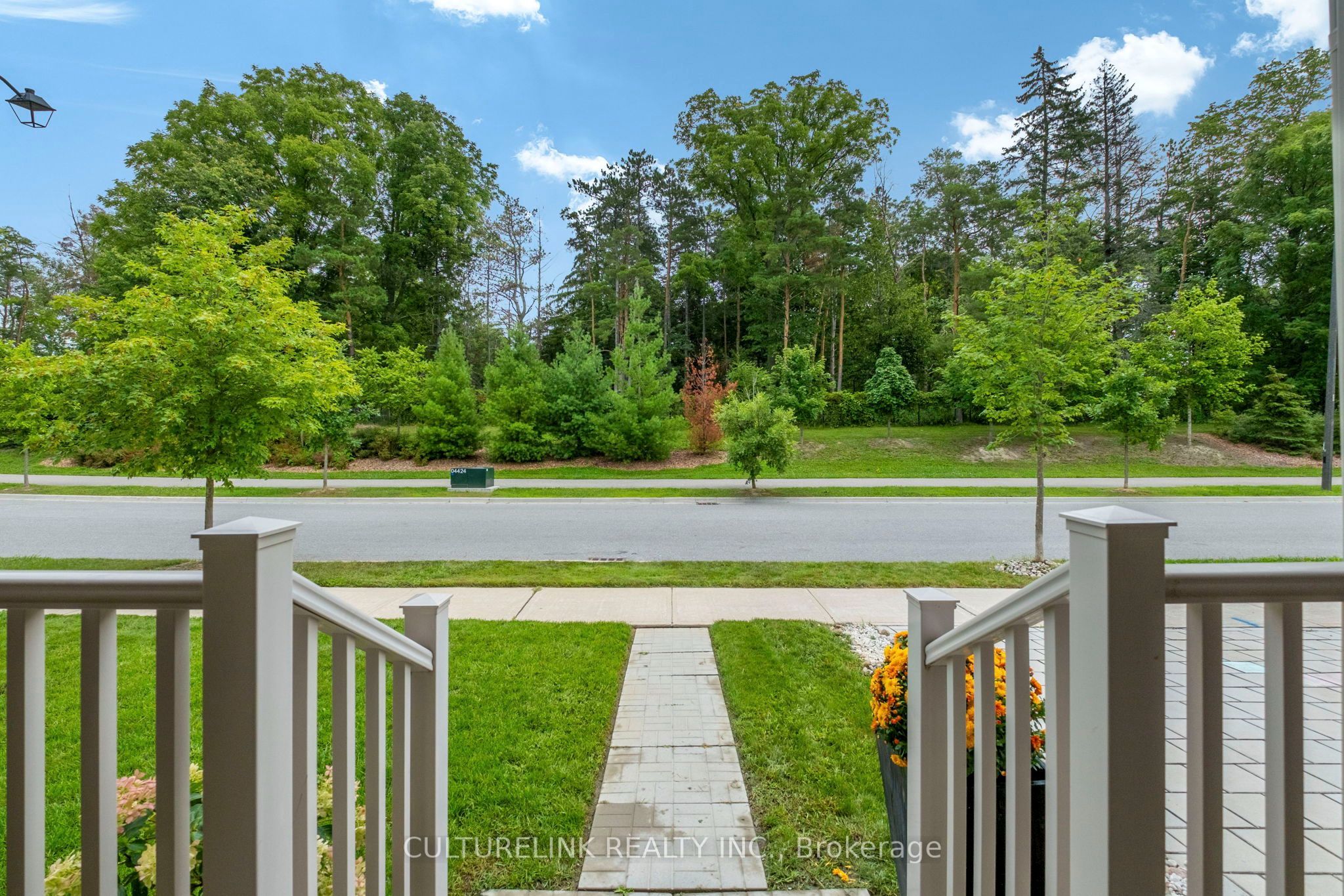 89 Sharonview Crescent Property Photo 21