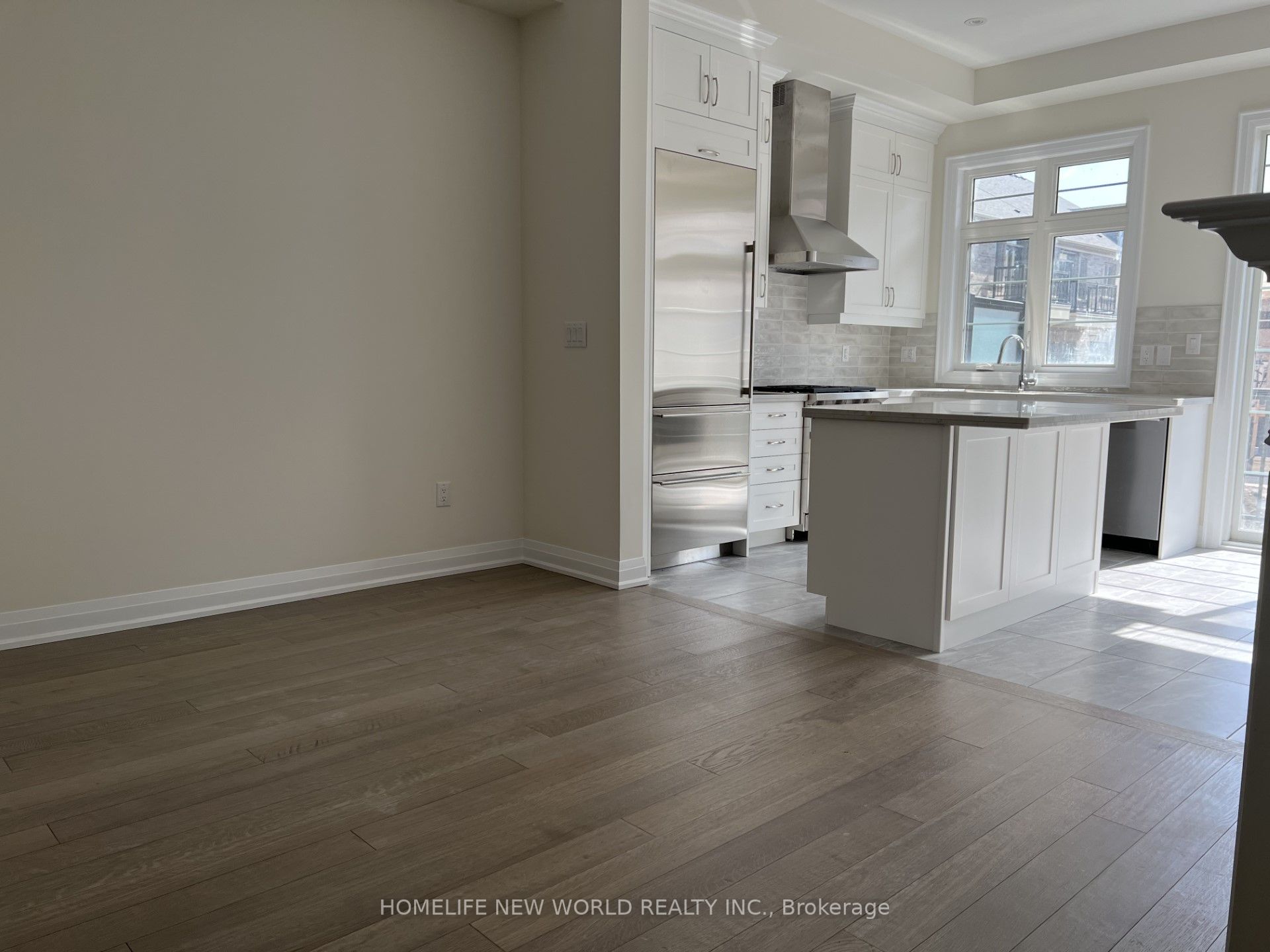 4193 Major Mackenzie Drive Property Photo 8