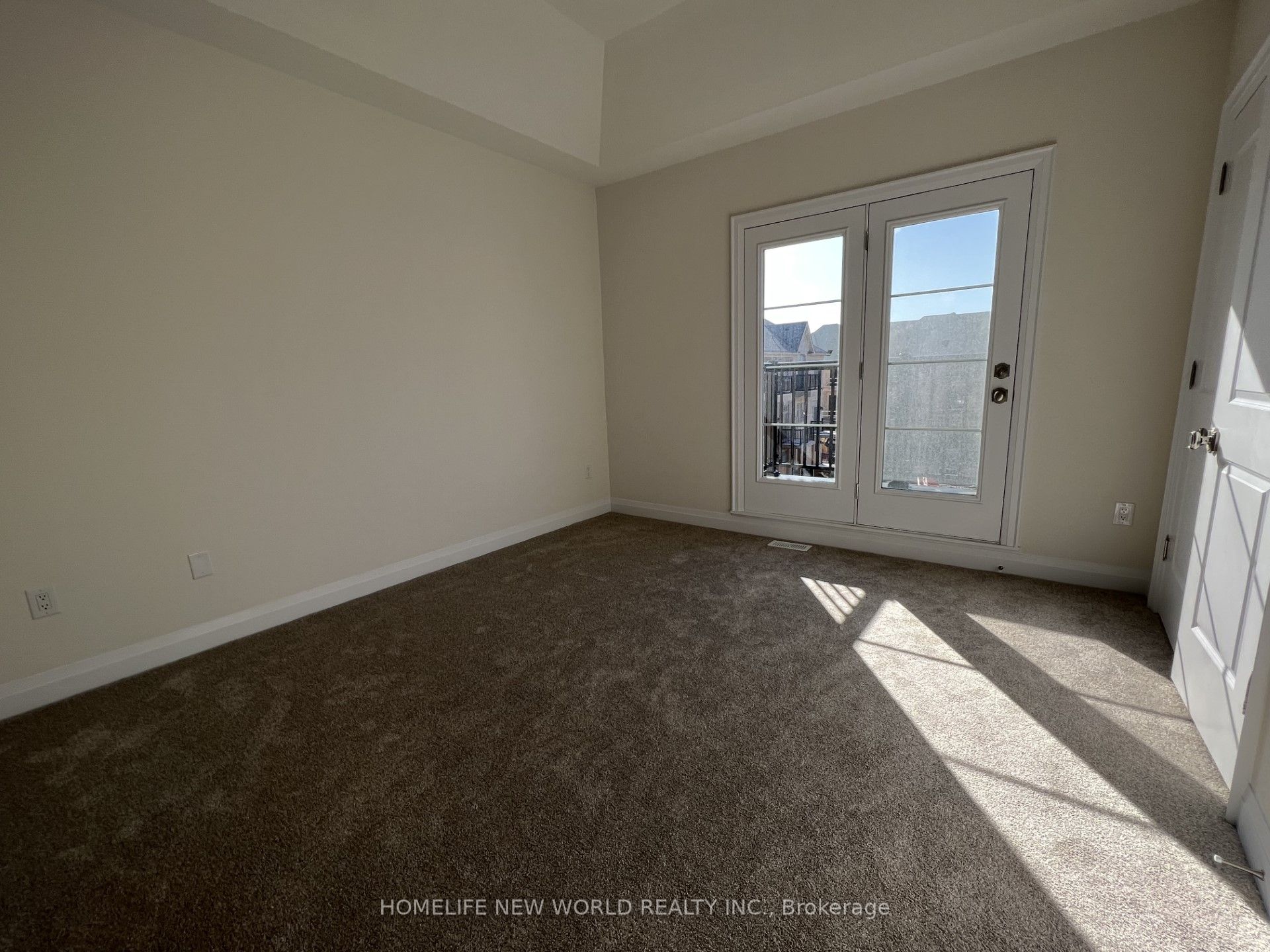 4193 Major Mackenzie Drive Property Photo 15